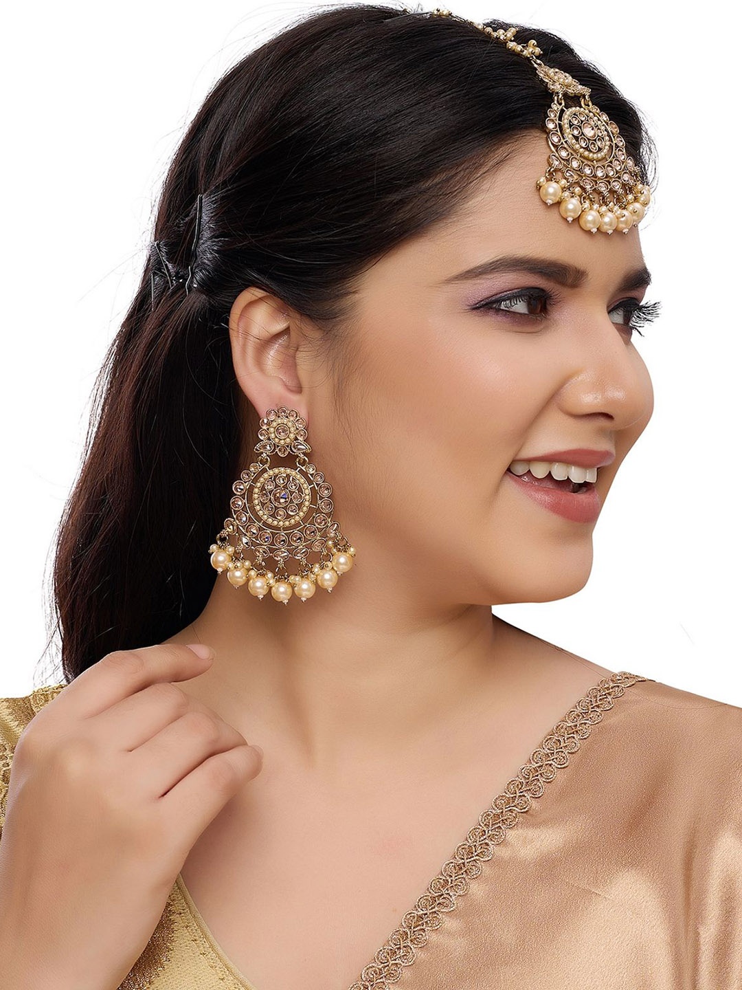 

Rhymee Gold-Plated Kundan-Studded & Beaded Maang Tika & Earrings