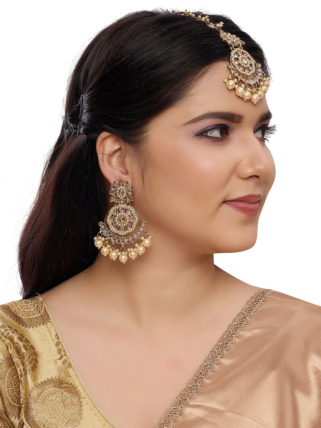 

Rhymee Gold Plated Stones Studded & Pearls Beaded Jewellery Set