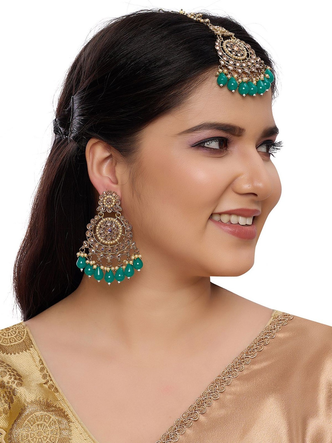 

Rhymee Gold-Plated Pearl Stone Studded & Beaded Jewellery Set