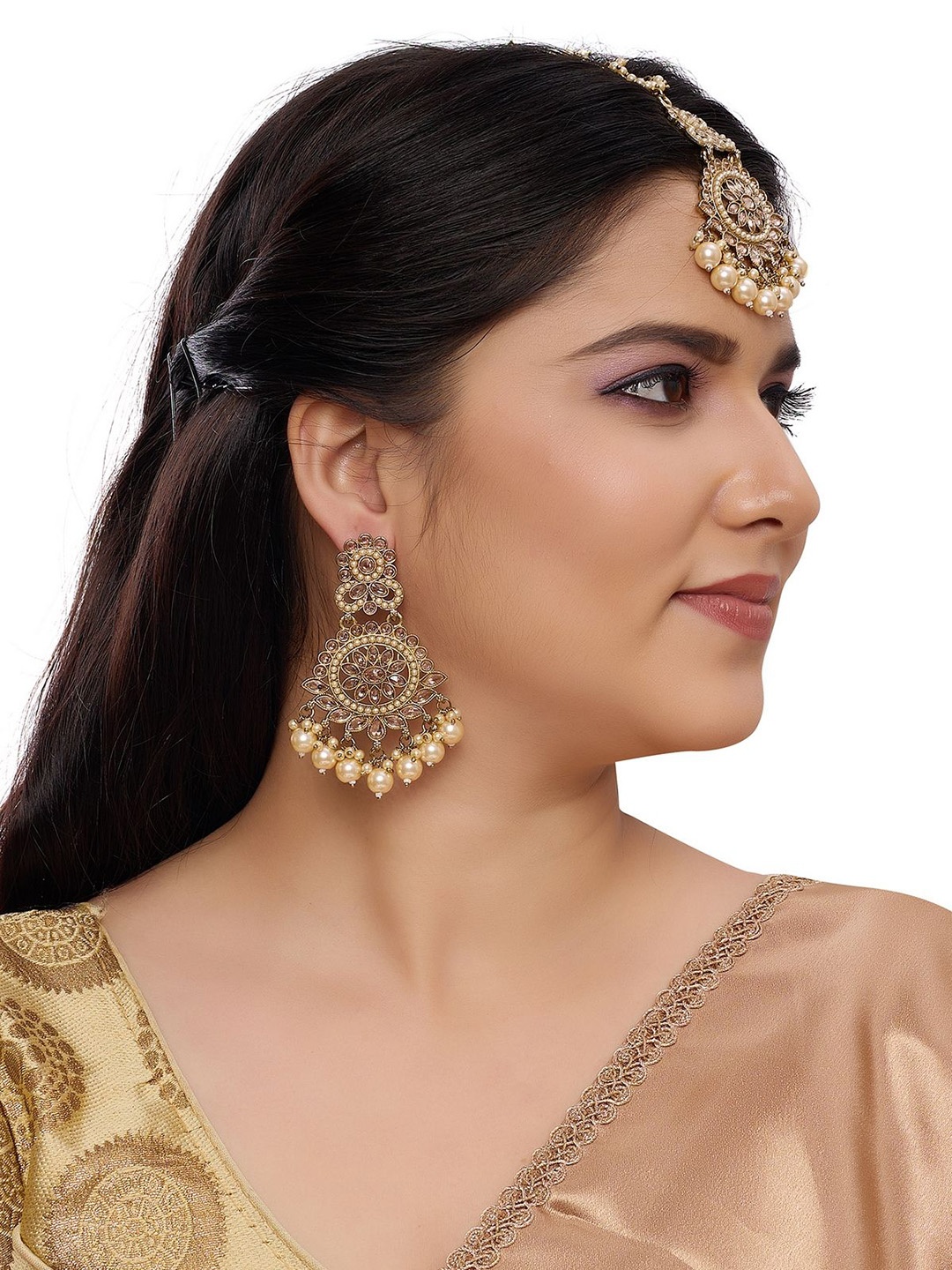

Rhymee Gold-Plated Kundan-Studded & Beaded Jewellery Set