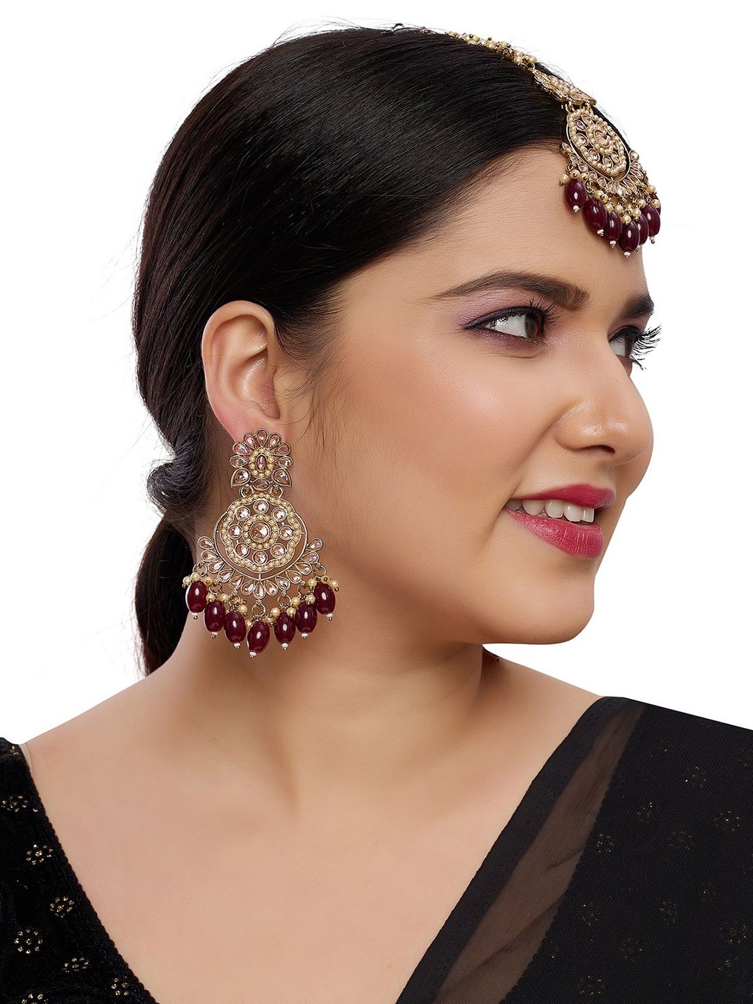 

Rhymee Gold-Plated Pearl Kundan-Studded & Beaded Jewellery Set