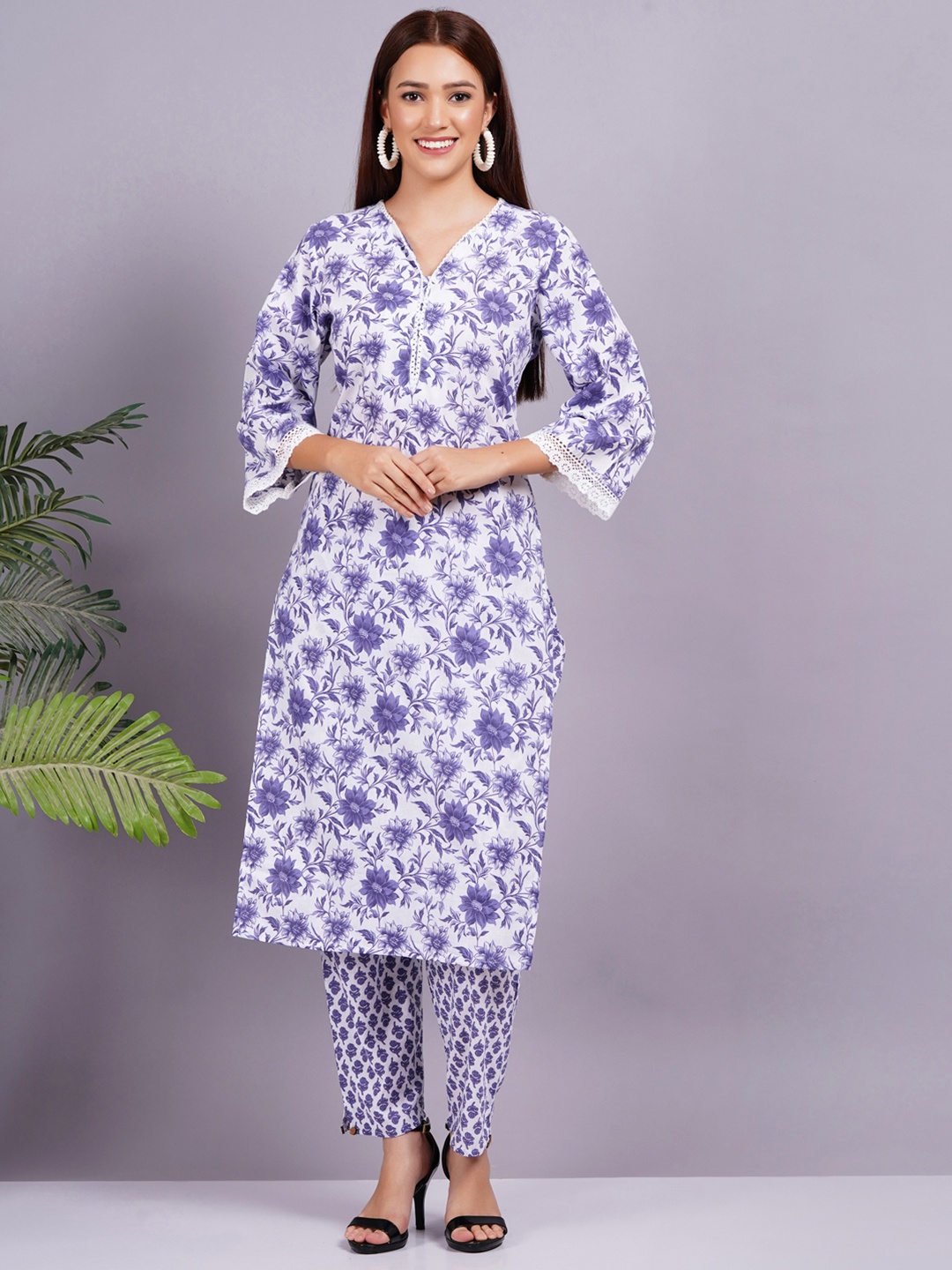 

JC4U Floral Printed V-Neck Pure Cotton Straight Kurta with Trouser, White