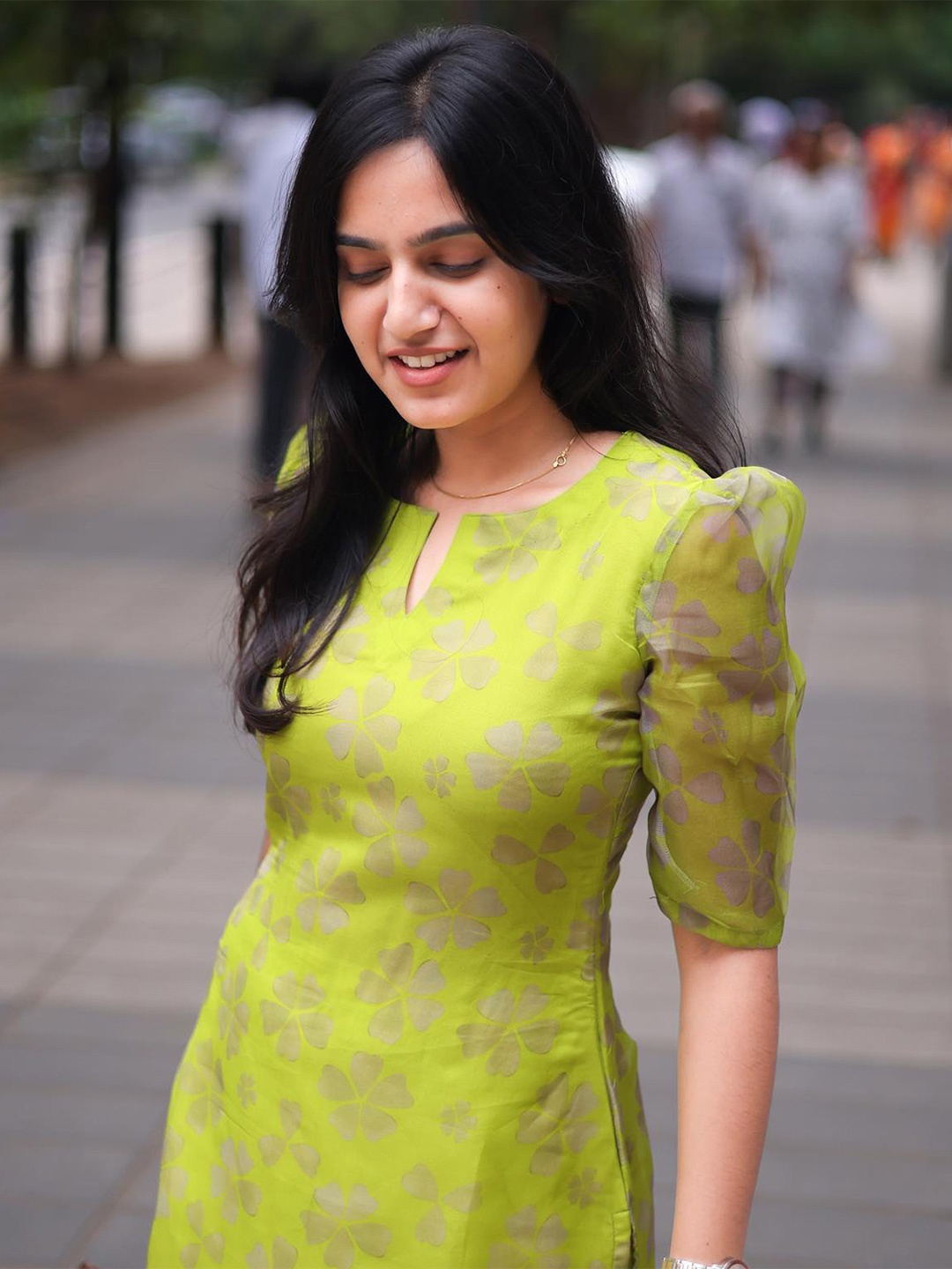 

Sun Fashion And Lifestyle Floral Printed Organza Kurta, Lime green
