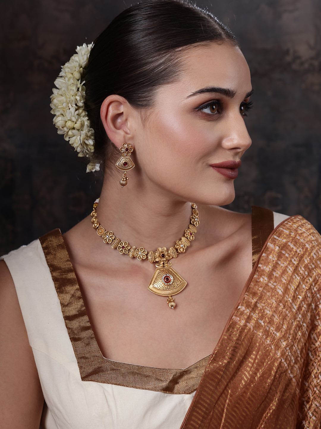 

PANASH Gold Plated Stones Studded & Beaded Necklace & Earrings