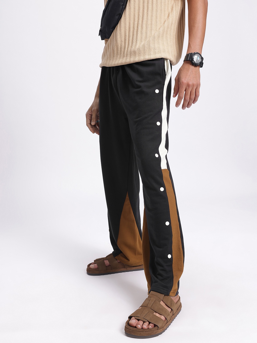 

Kook N Keech Men Off-Duty Stripes Relaxed Track Pants, Black