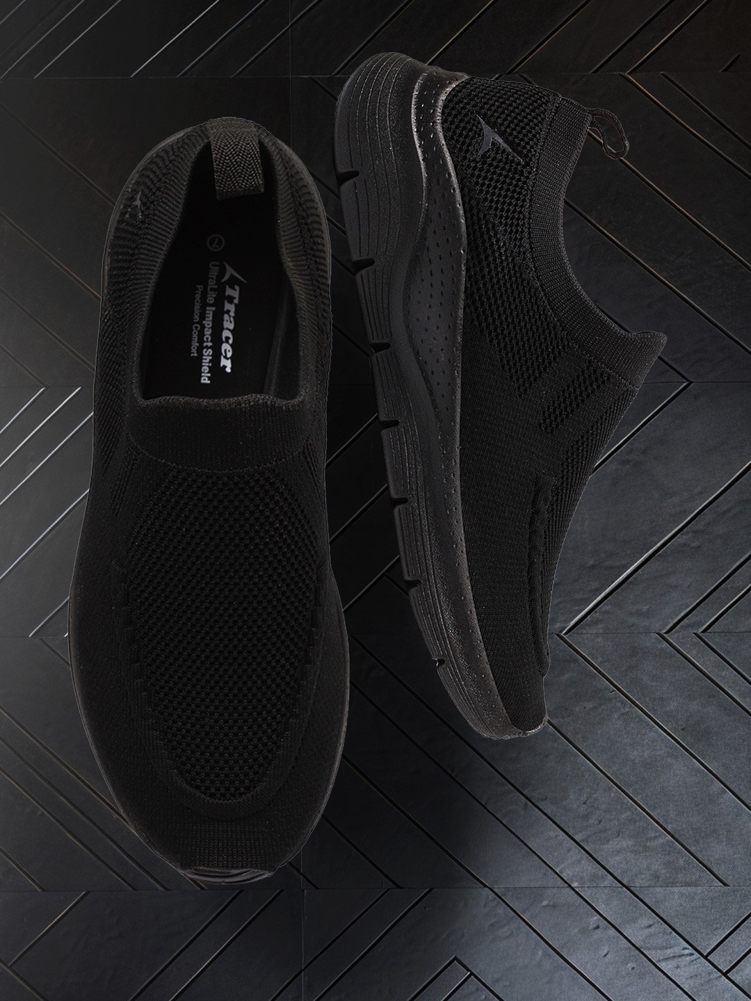 

TRACER Men Round Toe Lace-Up Sneakers with Cushioned Insole for All-Day Comfort, Black