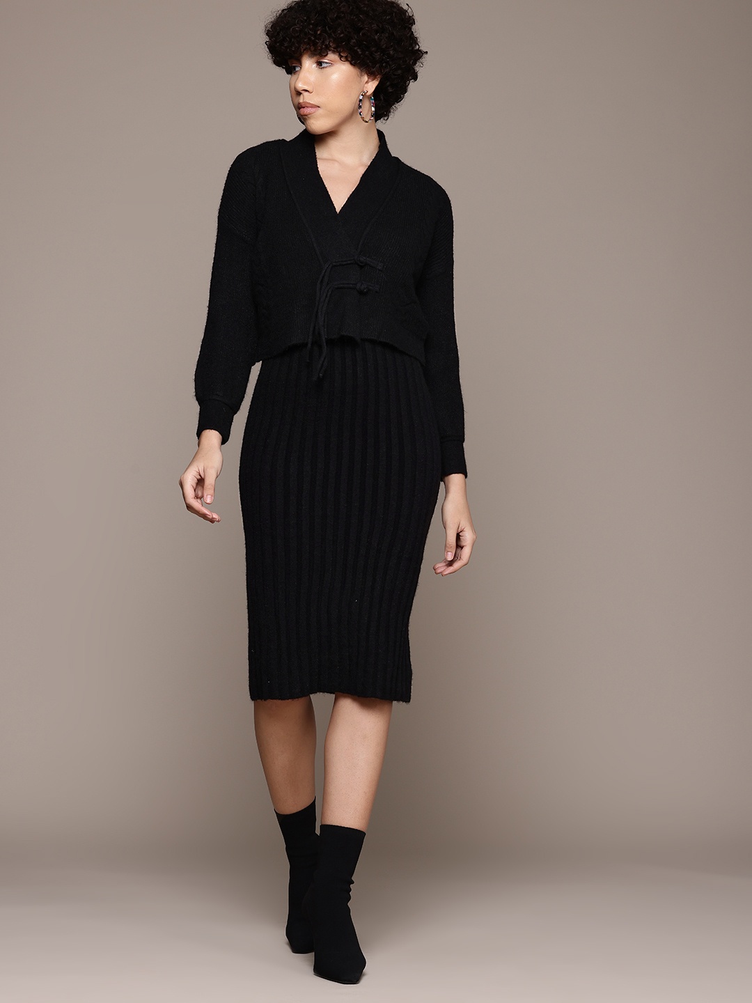 

Roadster Woollen Bodycon Dress With Shrug, Black
