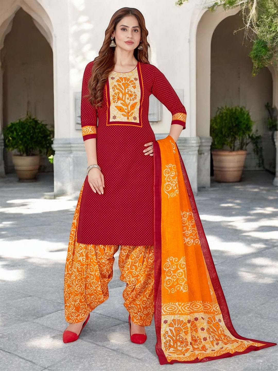 

Jevi Prints Polka Dot Printed Regular Pure Cotton Kurta With Patiala With Dupatta, Red