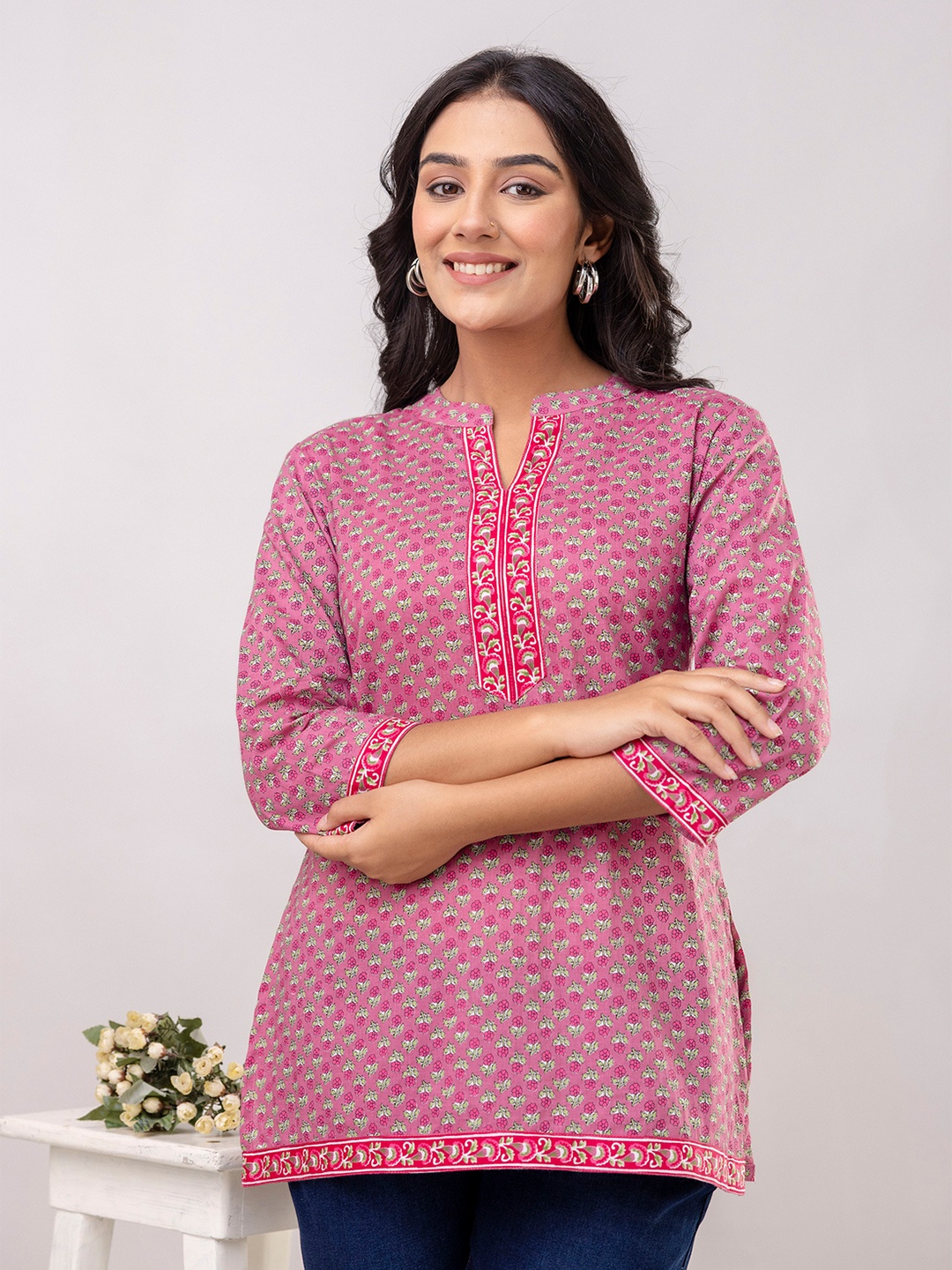 

Kohsh Women Floral Printed Mandarin Collar Cotton Kurta, Pink