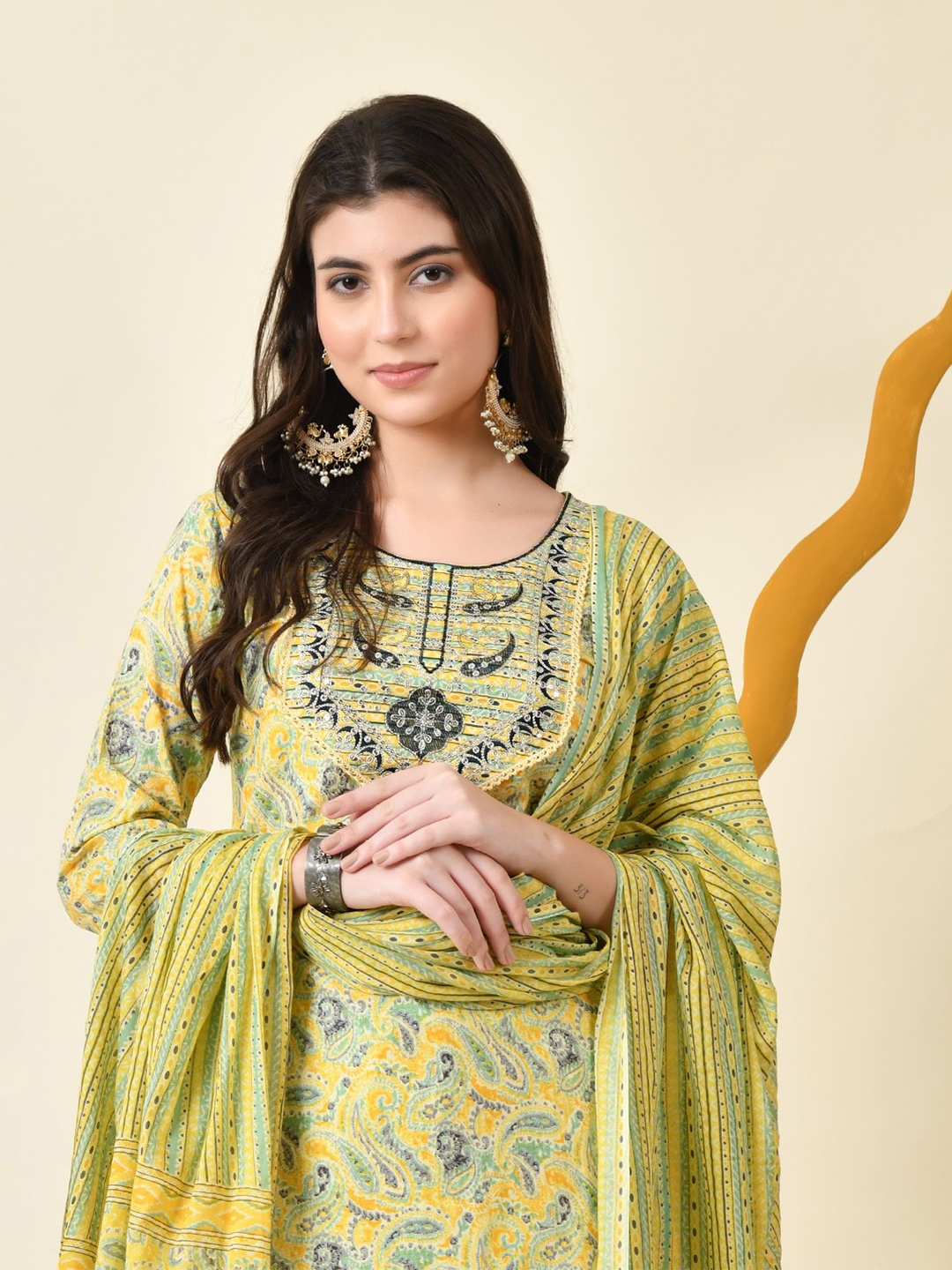 

DORIYA Paisley Printed Regular Thread Work Kurta With Trouser With Dupatta, Yellow