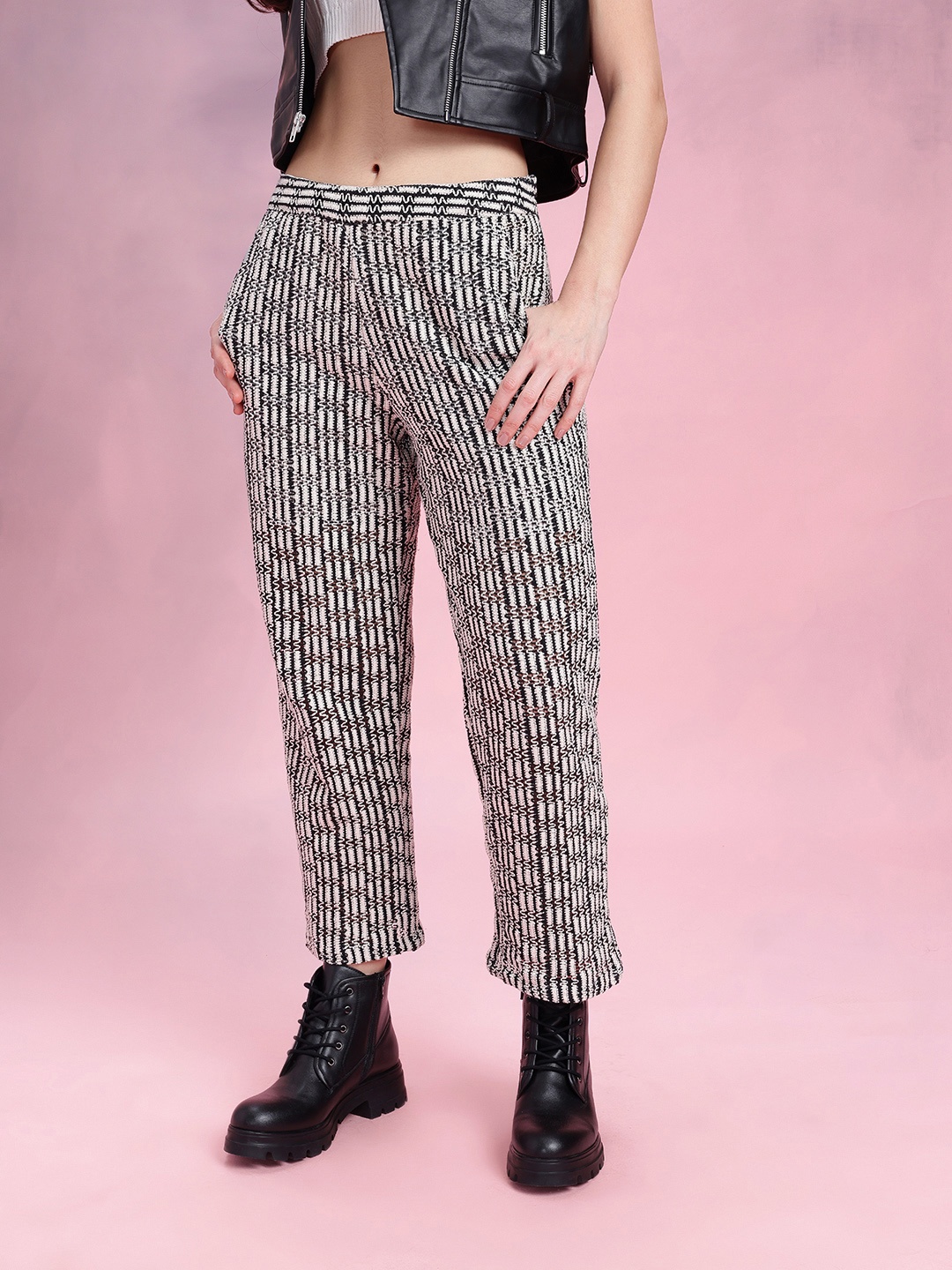 

DressBerry Women Self-Design Monochrome Trousers, Off white