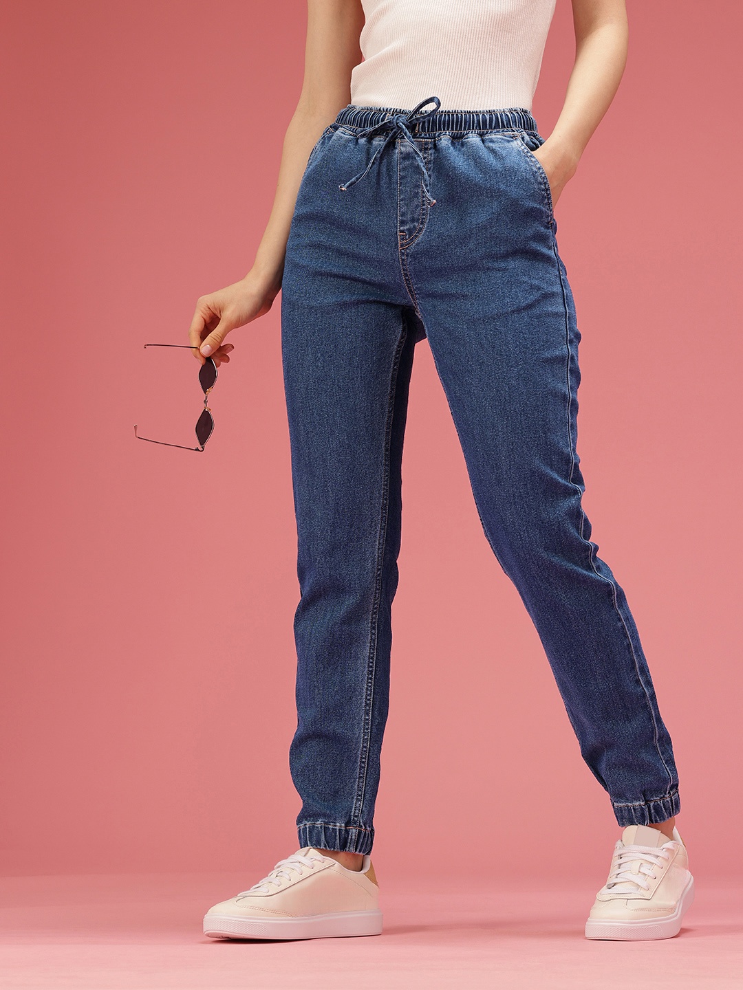 

DressBerry Women High-Rise Light Fade Stretchable Jogger, Blue