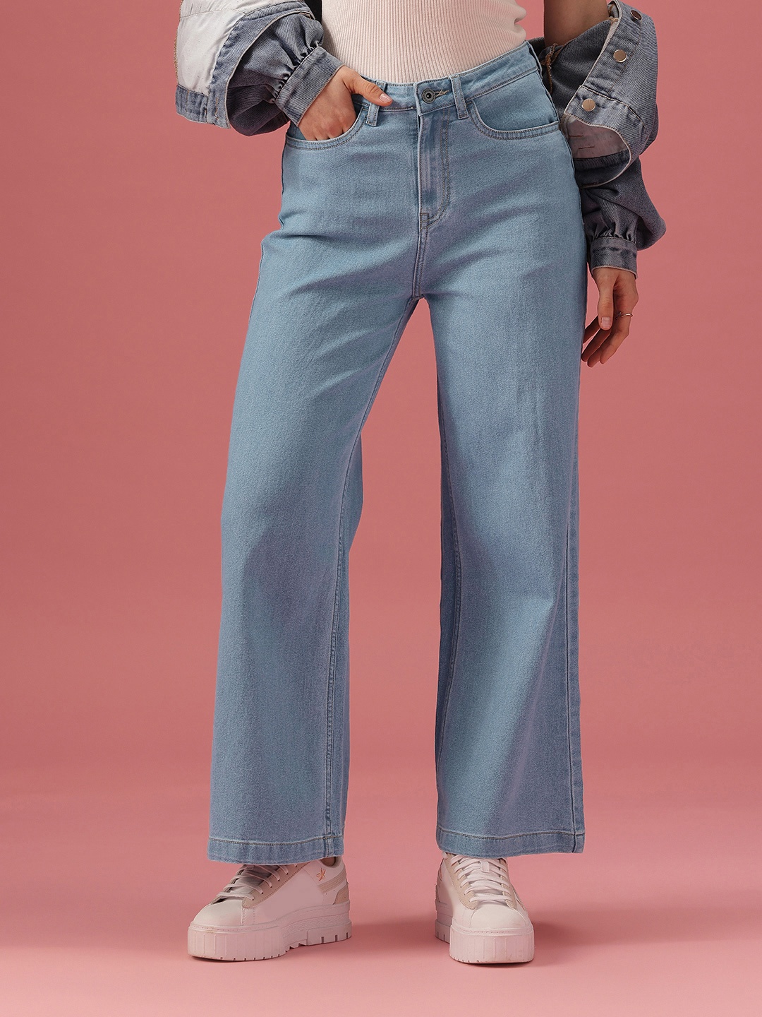 

DressBerry Women Wide Leg High-Rise Light Fade Stretchable Jeans, Blue