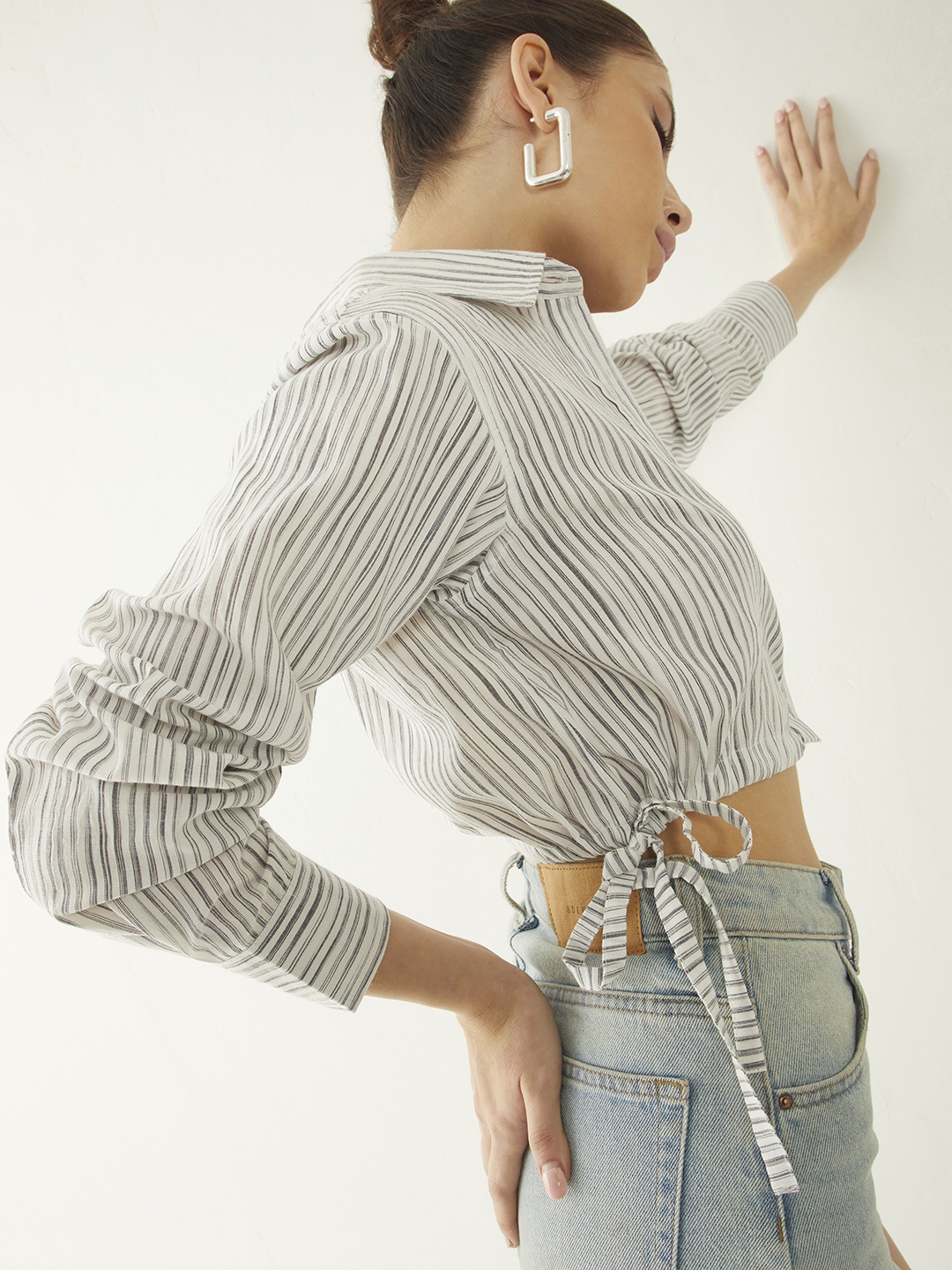 

DressBerry Boho Babe Striped Tie-Up Crop Shirt, White
