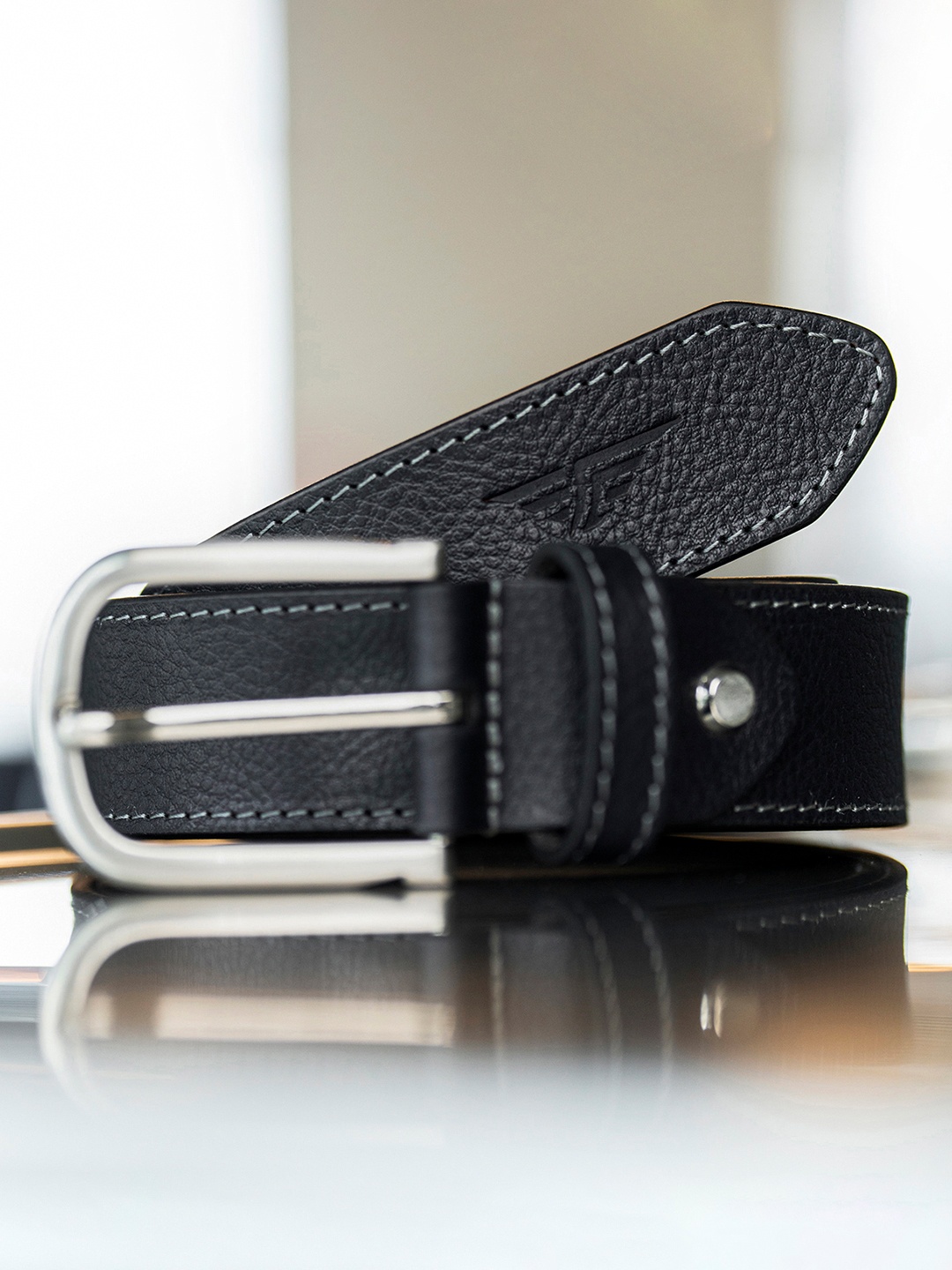 

Red Tape Men Textured Leather Formal Belt, Navy blue