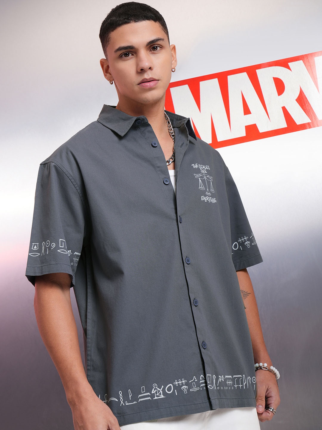 

Highlander Marvel Men Dusty Moonknight Printed Oversized Casual Shirt, Grey