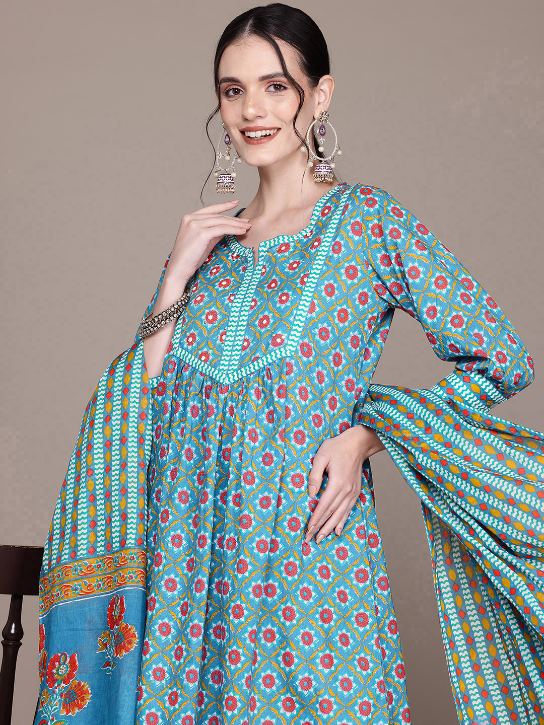 

Readiprint Floral Printed Pleated Beads & Stones Pure Cotton Kurta Set, Blue