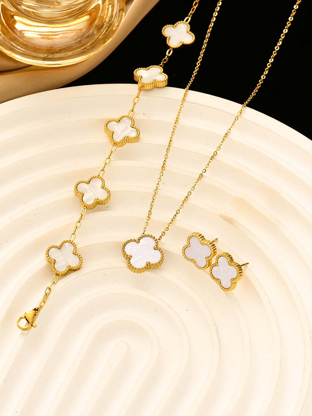 

Jewels Galaxy Gold-Plated Anti Tarnish Clover Jewellery Set