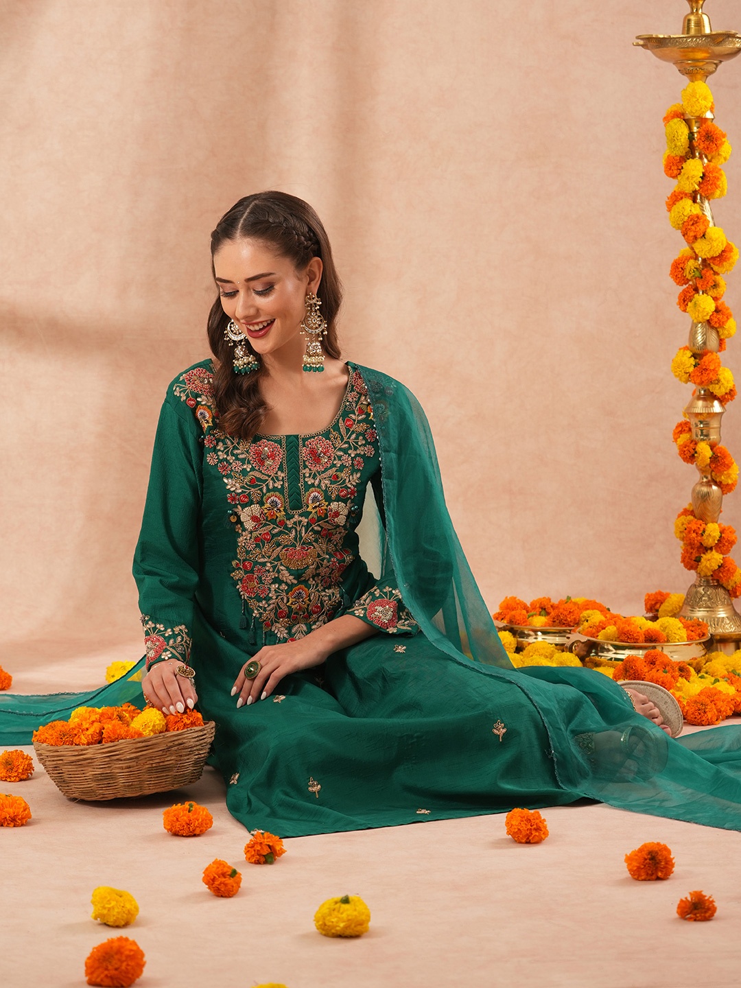

Envy Me by FASHOR Floral Embroidered Regular Beads Work Kurta With Trouser With Dupatta, Green
