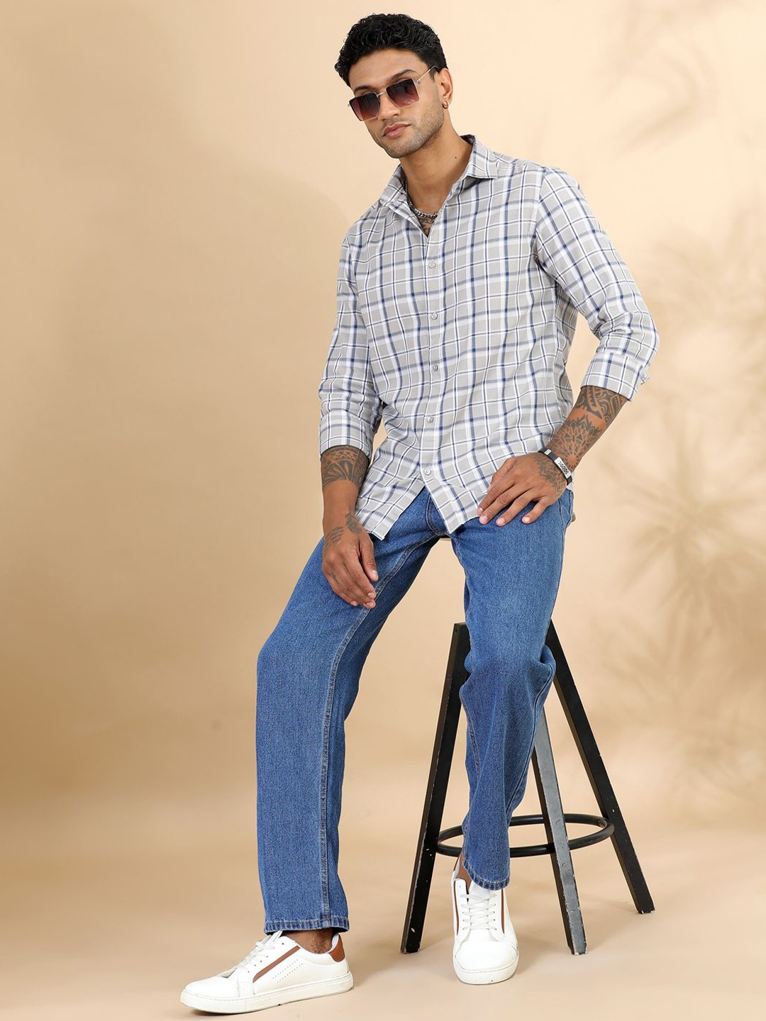 

Bushirt Men Classic Spread Collar Tartan Checked Cotton Casual Shirt, Grey