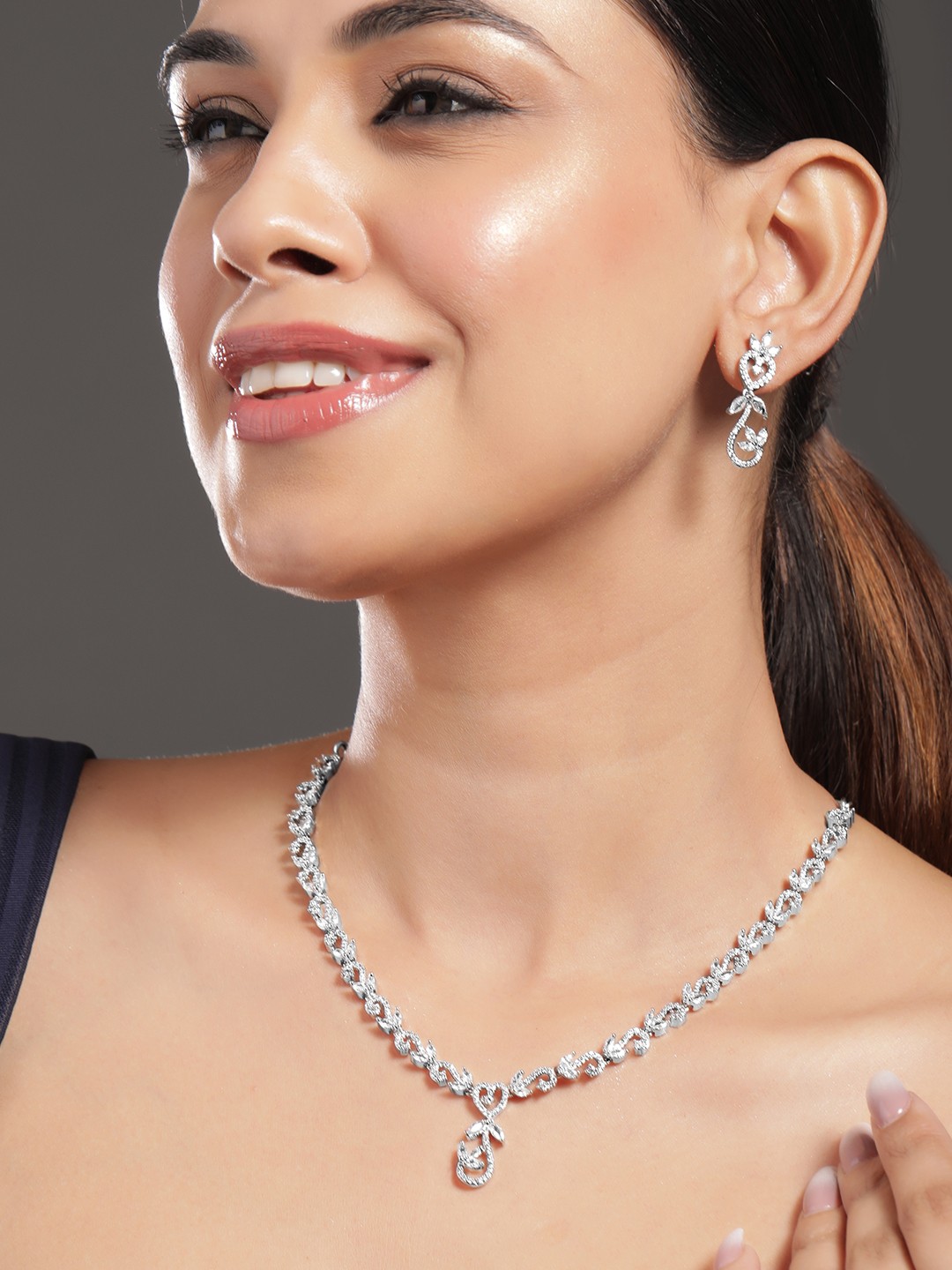 

Rubans Rhodium-Plated White Cubic Zirconia Studded Leaf Motif Necklace Set, Silver
