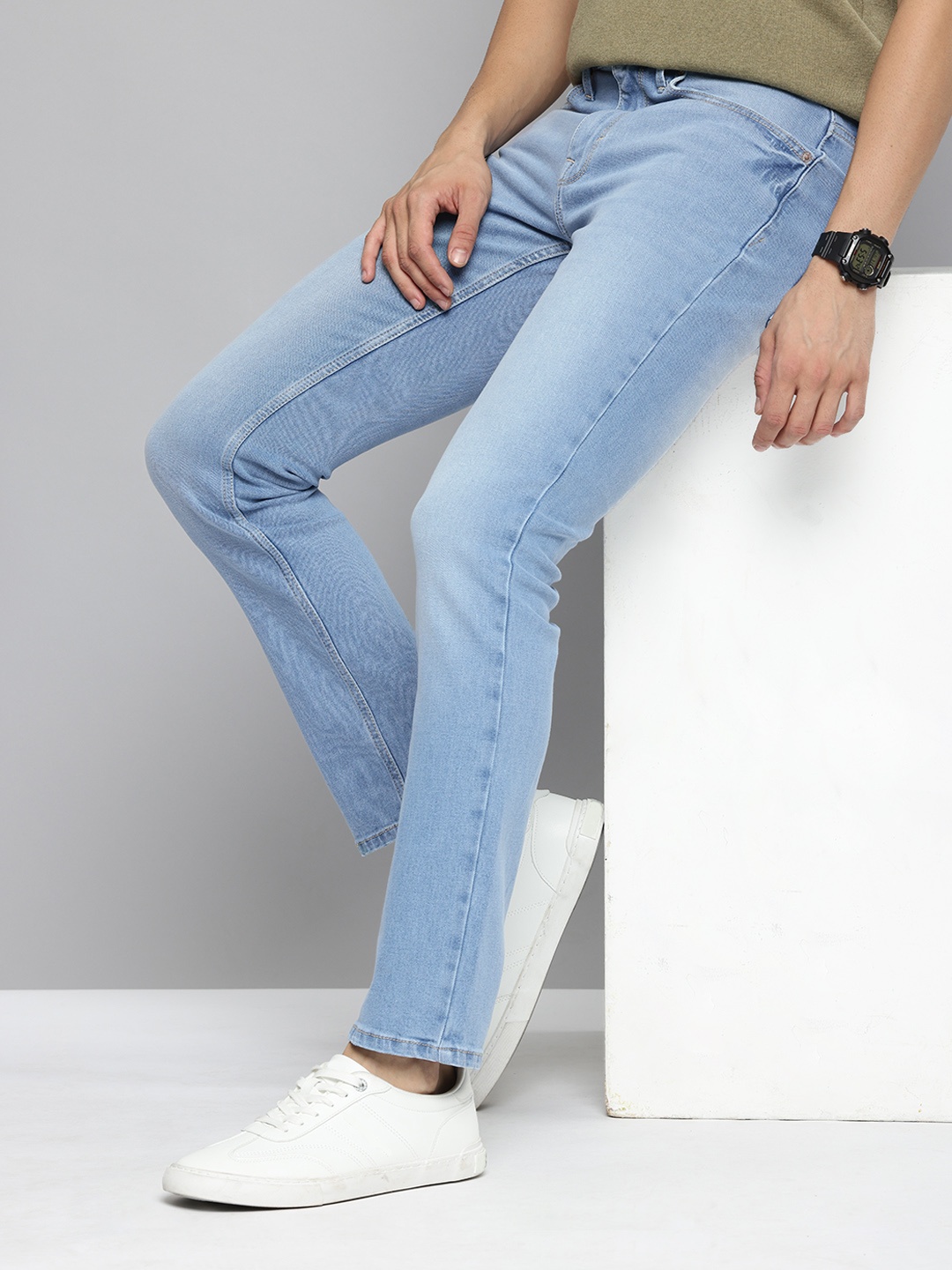 

Flying Machine Men Slim Fit Light Fade Stretchable Jeans, Blue