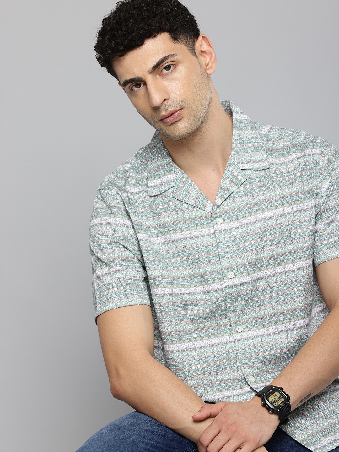 

Flying Machine Pure Cotton Geometric Printed Casual Shirt, Green