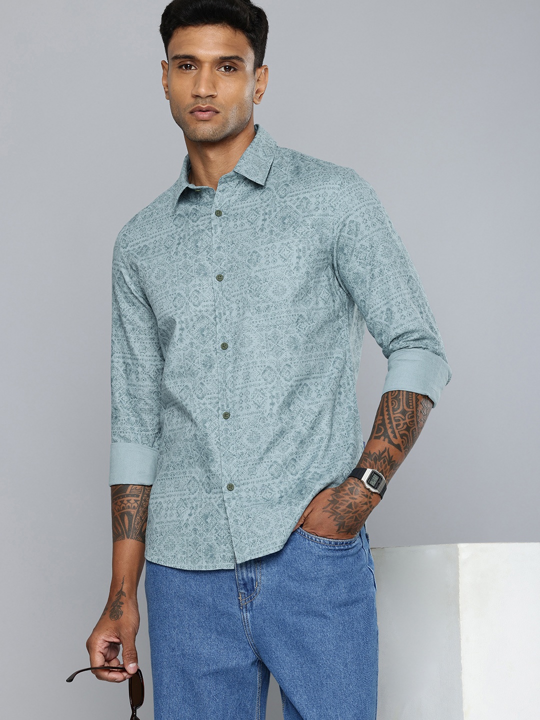 

Flying Machine Slim Fit Geometric Printed Pure Cotton Casual Shirt, Blue