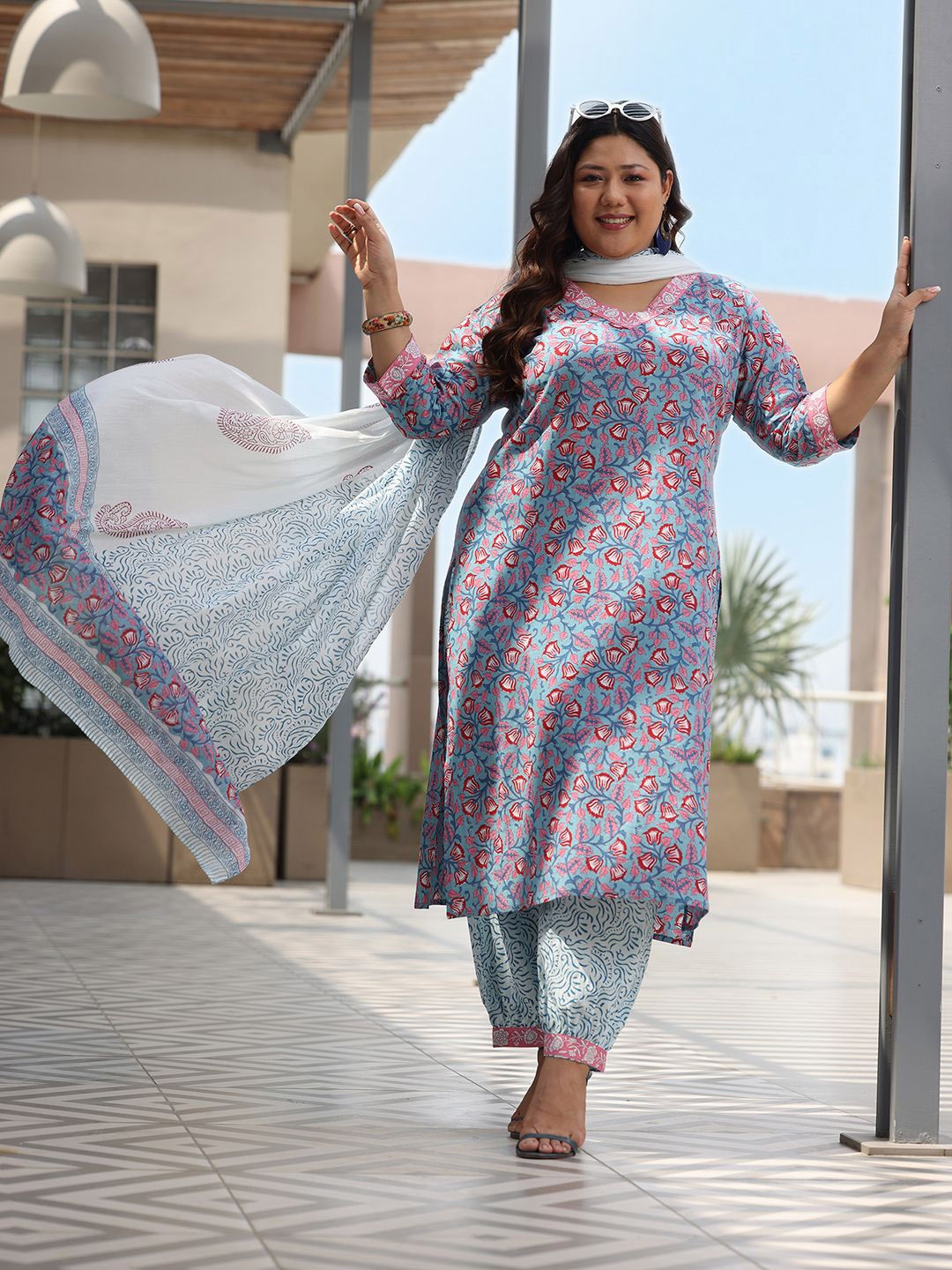 

EXTRA LOVE BY LIBAS Plus Size Floral Printed Pure Cotton Kurta With Salwar & Dupatta, Blue