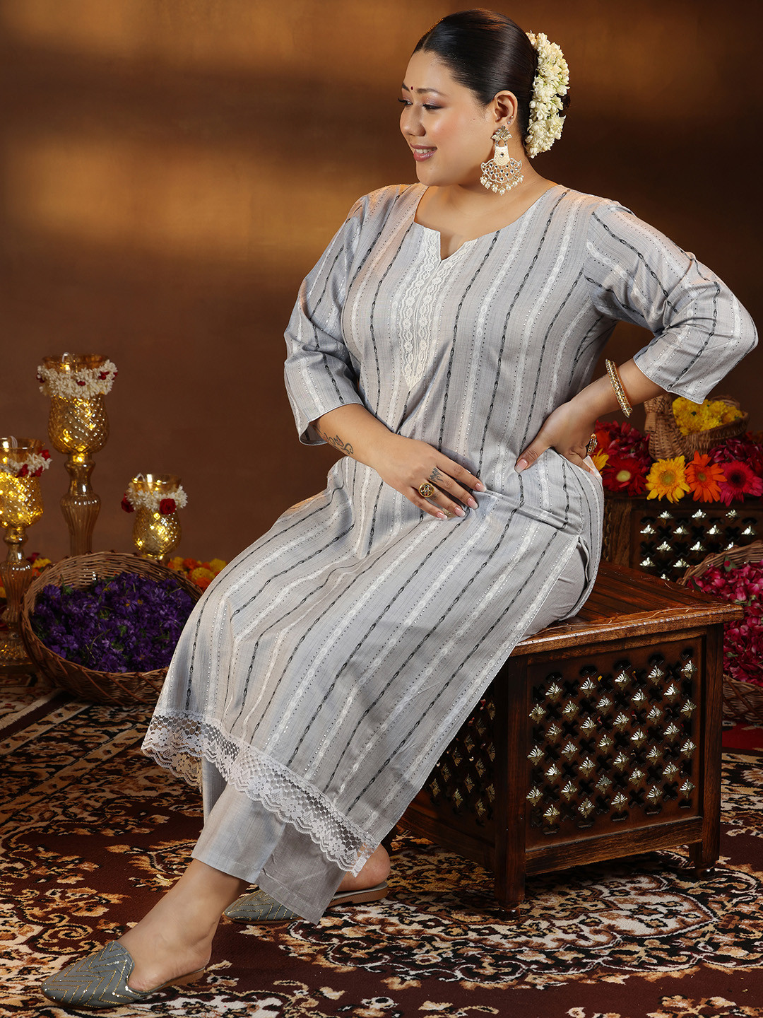 

EXTRA LOVE BY LIBAS Plus Size Straight Kurta With Trouser, Grey