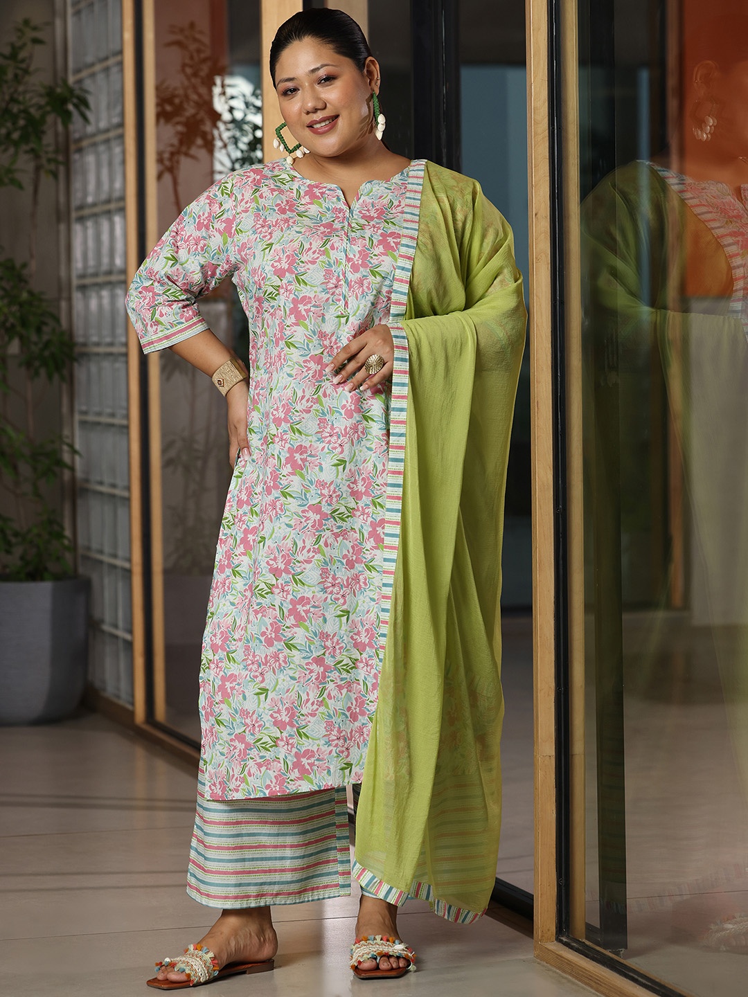 EXTRA LOVE BY LIBAS Plus Size Floral Printed Pure Cotton Kurta With Palazzo & Dupatta, Off white
