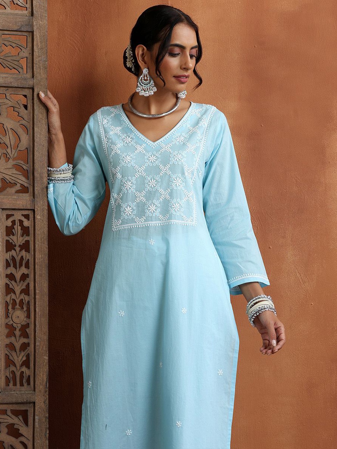 

House of Chikankari Chikankari Woven Long Kurta, Blue