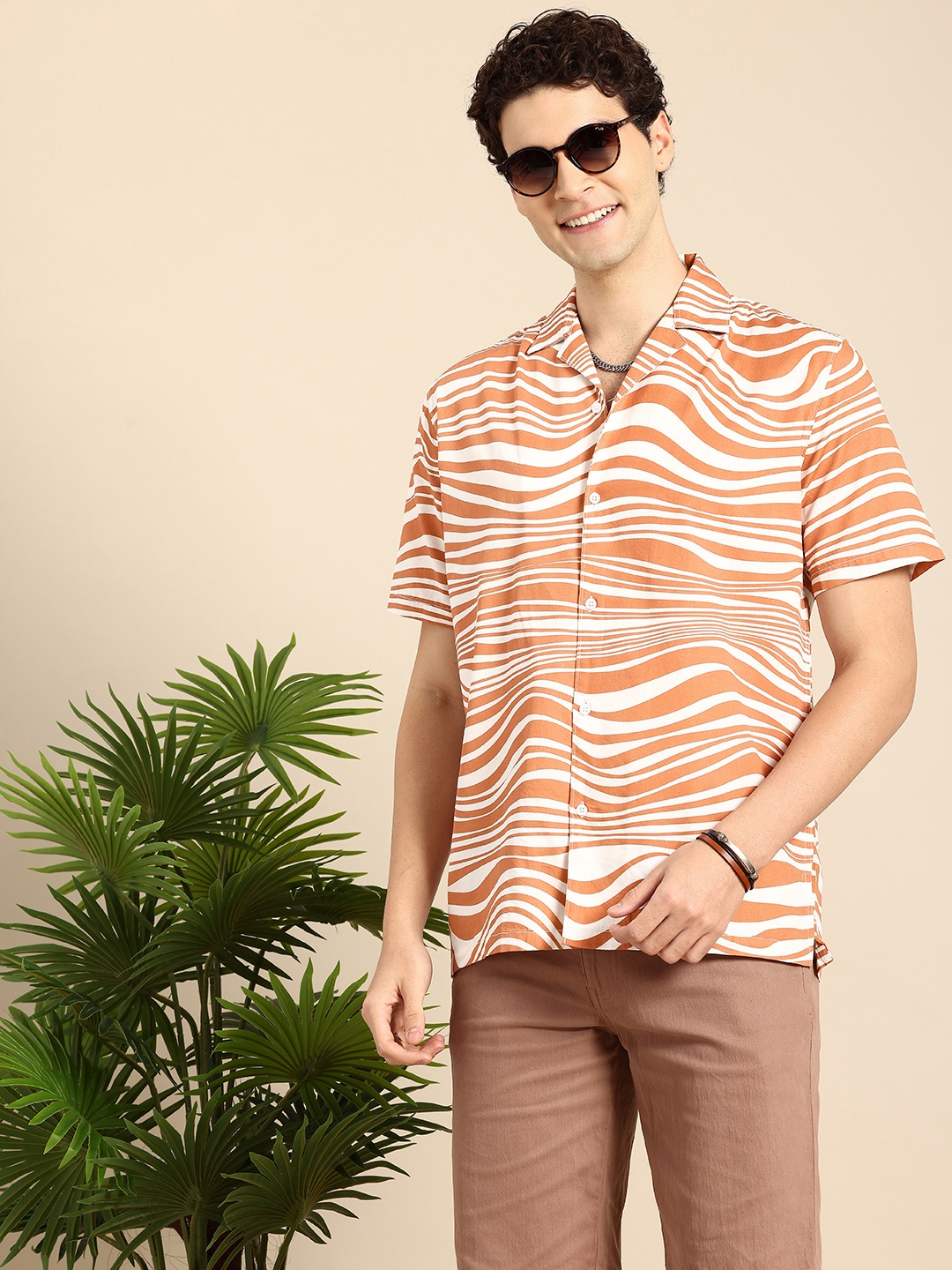 

Mast & Harbour Abstract Printed Casual Shirt, White