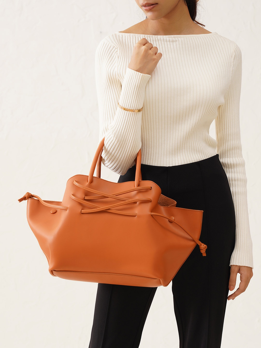 

CARRY CITY Women Suede Solid Swagger Handheld Bag, Orange