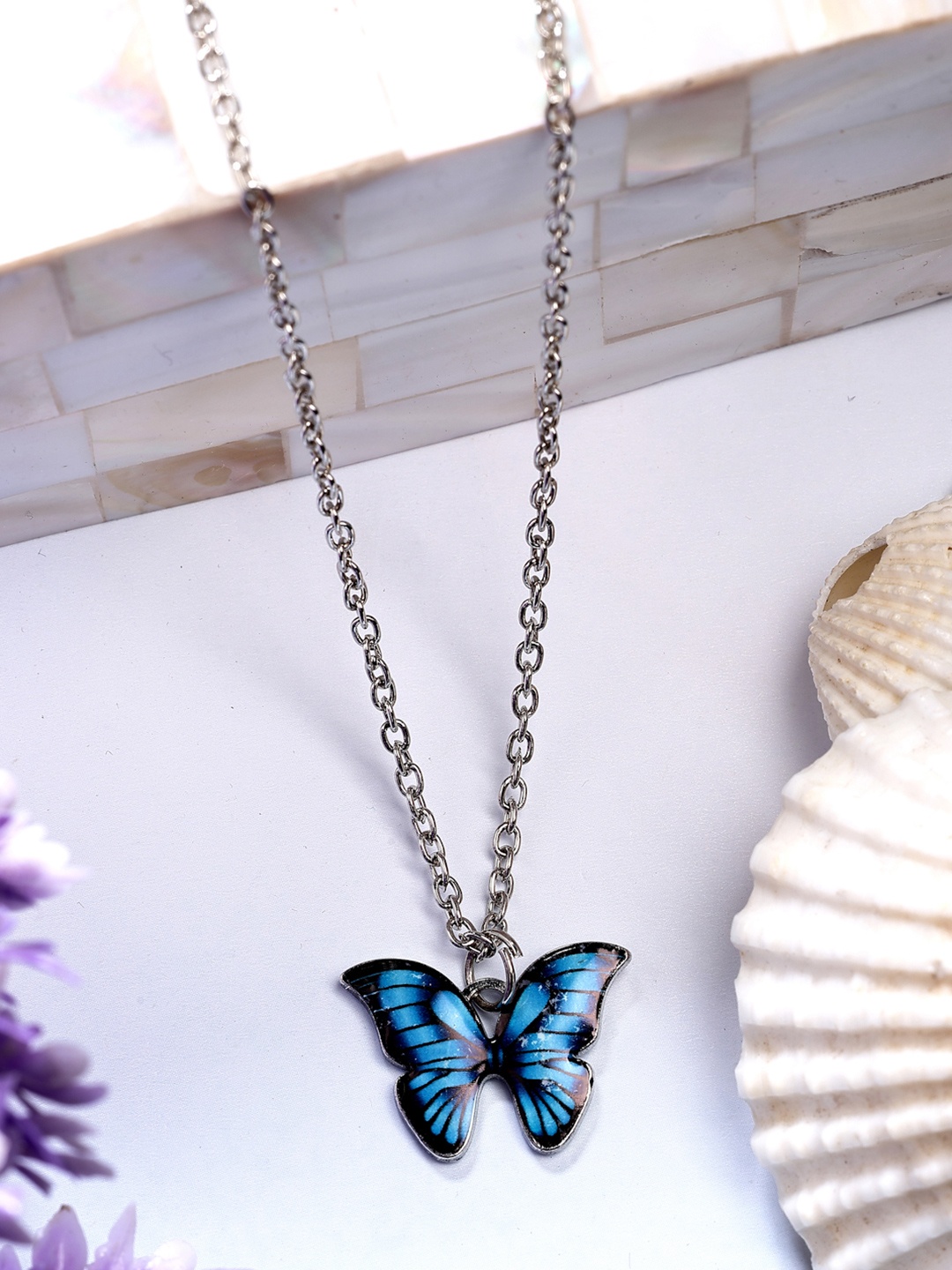 

NVR Silver-Plated Butterfly Shaped Pendant with Chain