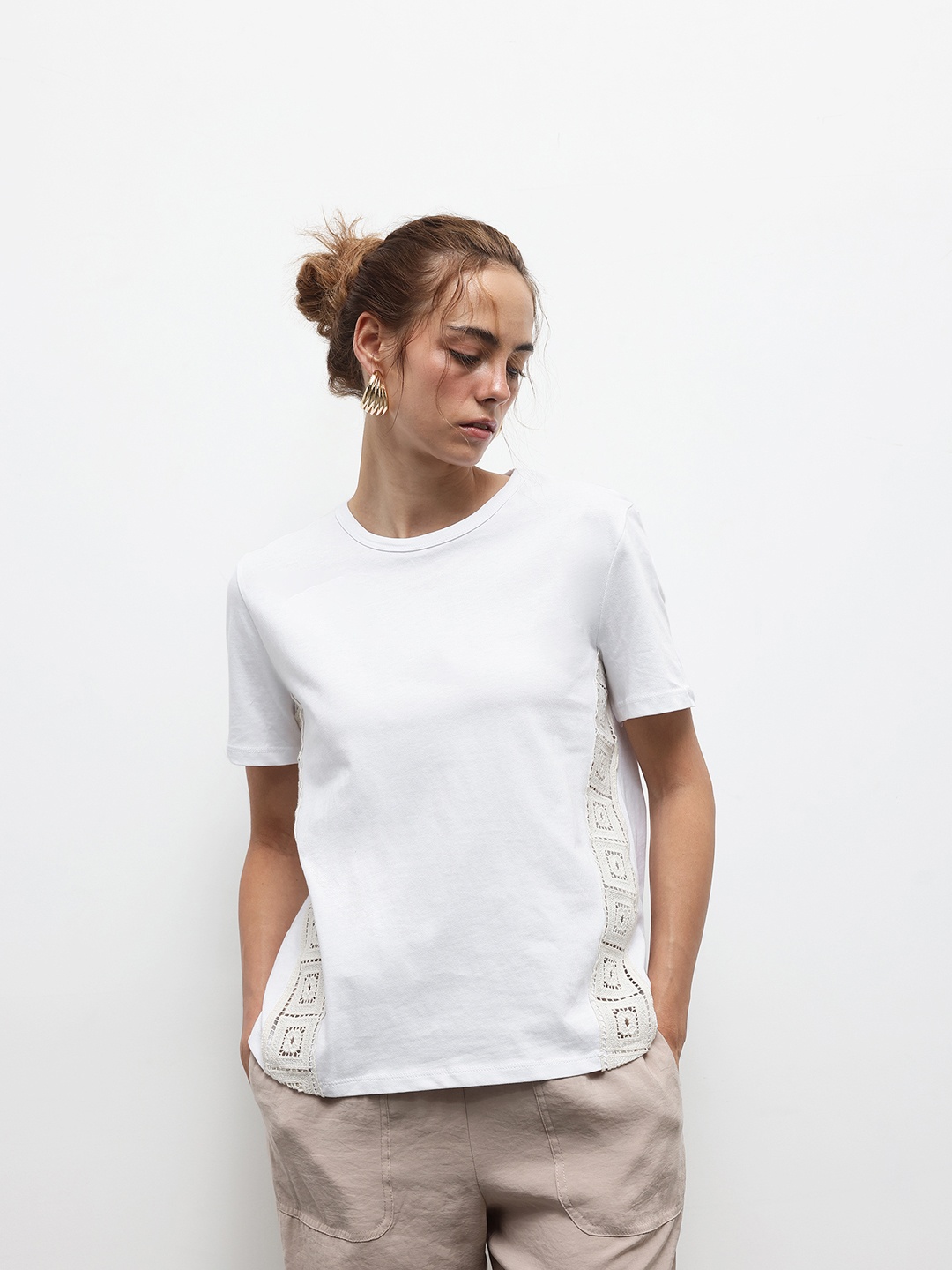 

ZARA Pure Cotton Round Neck Cut Out Detail T-shirt, White