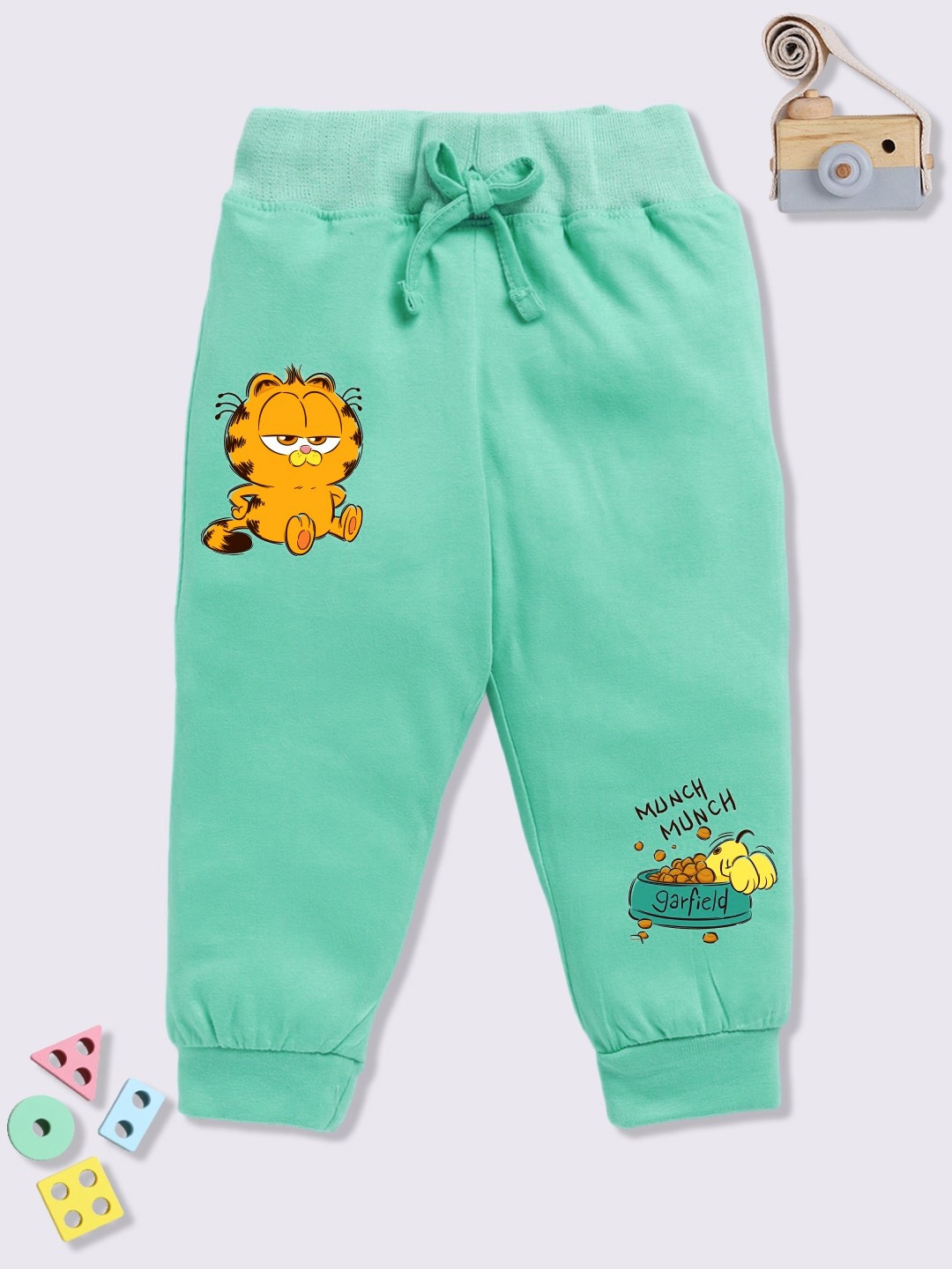 

YK X Minute Mirth Infant Girls Garfield Printed Pure Cotton Joggers, Green