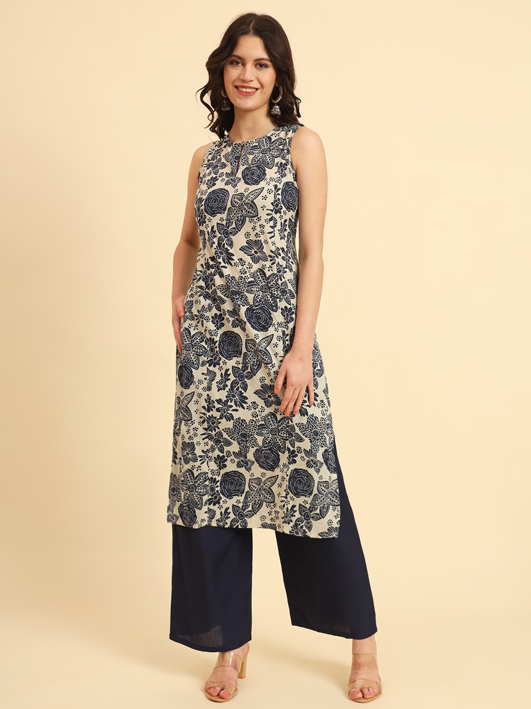 

Yufta Women Floral Printed Cotton Kurta, White