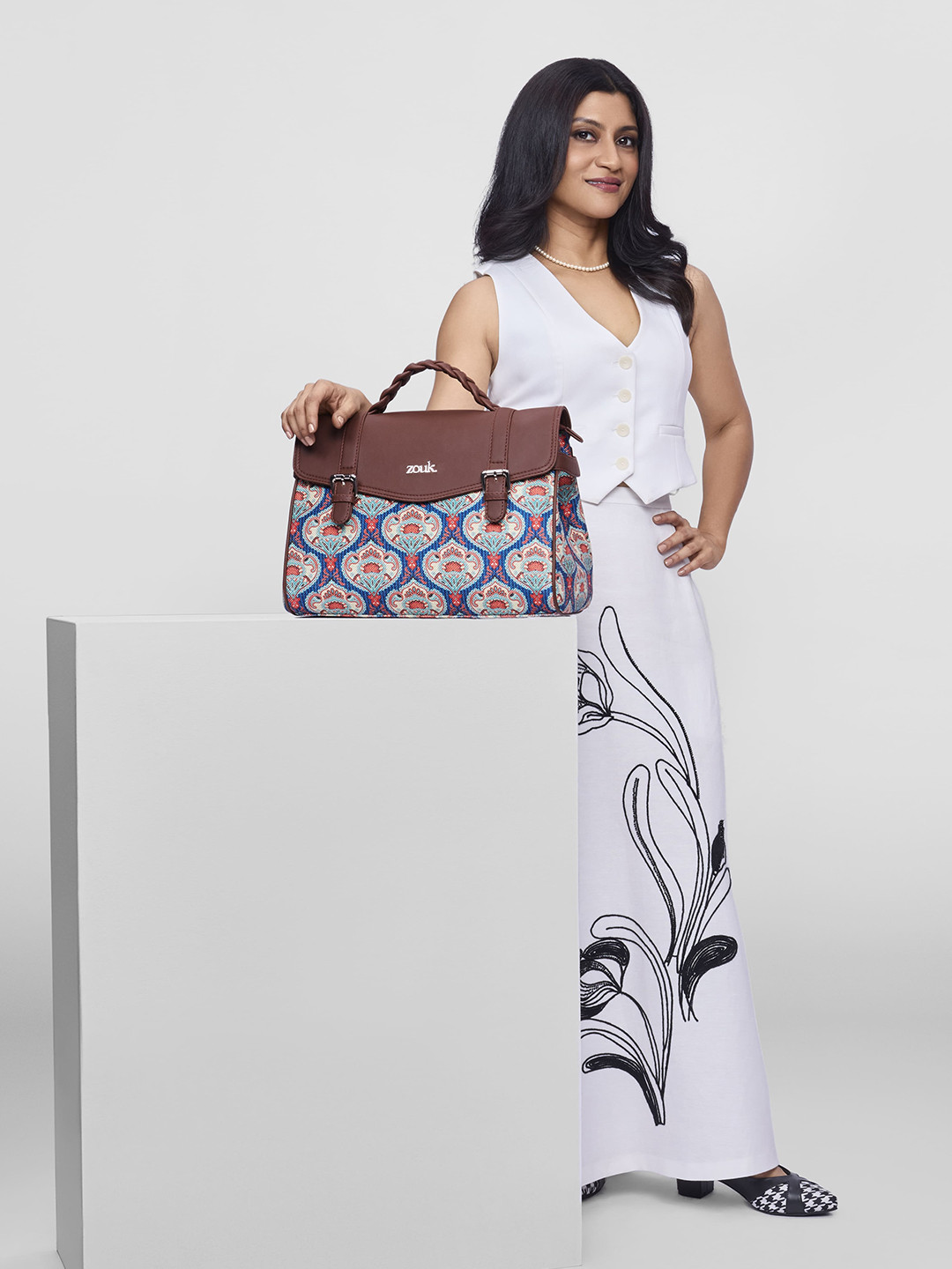 

ZOUK Women Ethnic Motifs Printed Satchel Bag, Blue
