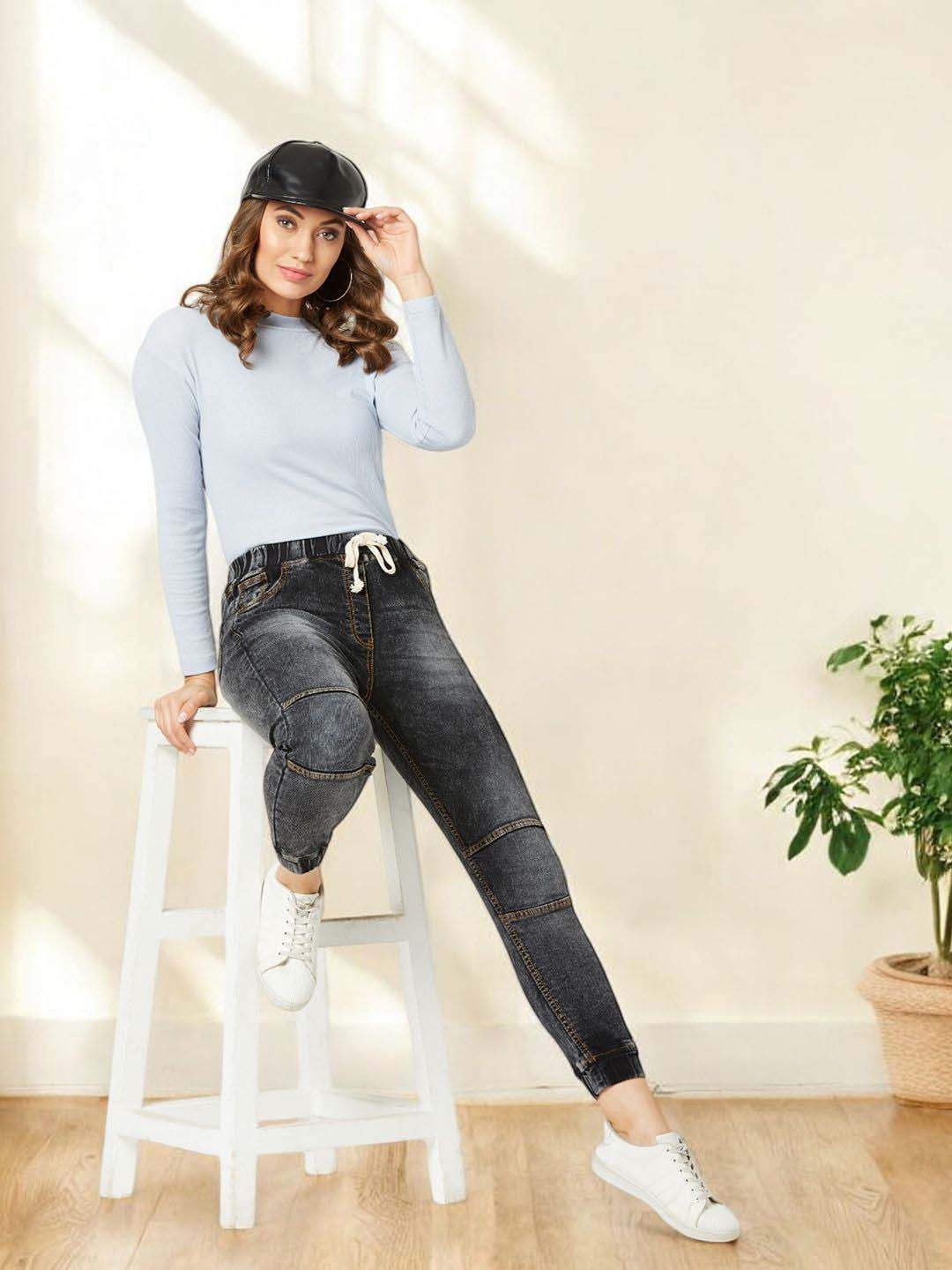 

Miss Chase Women Relaxed Fit Light Fade Stretchable Jeans, Black