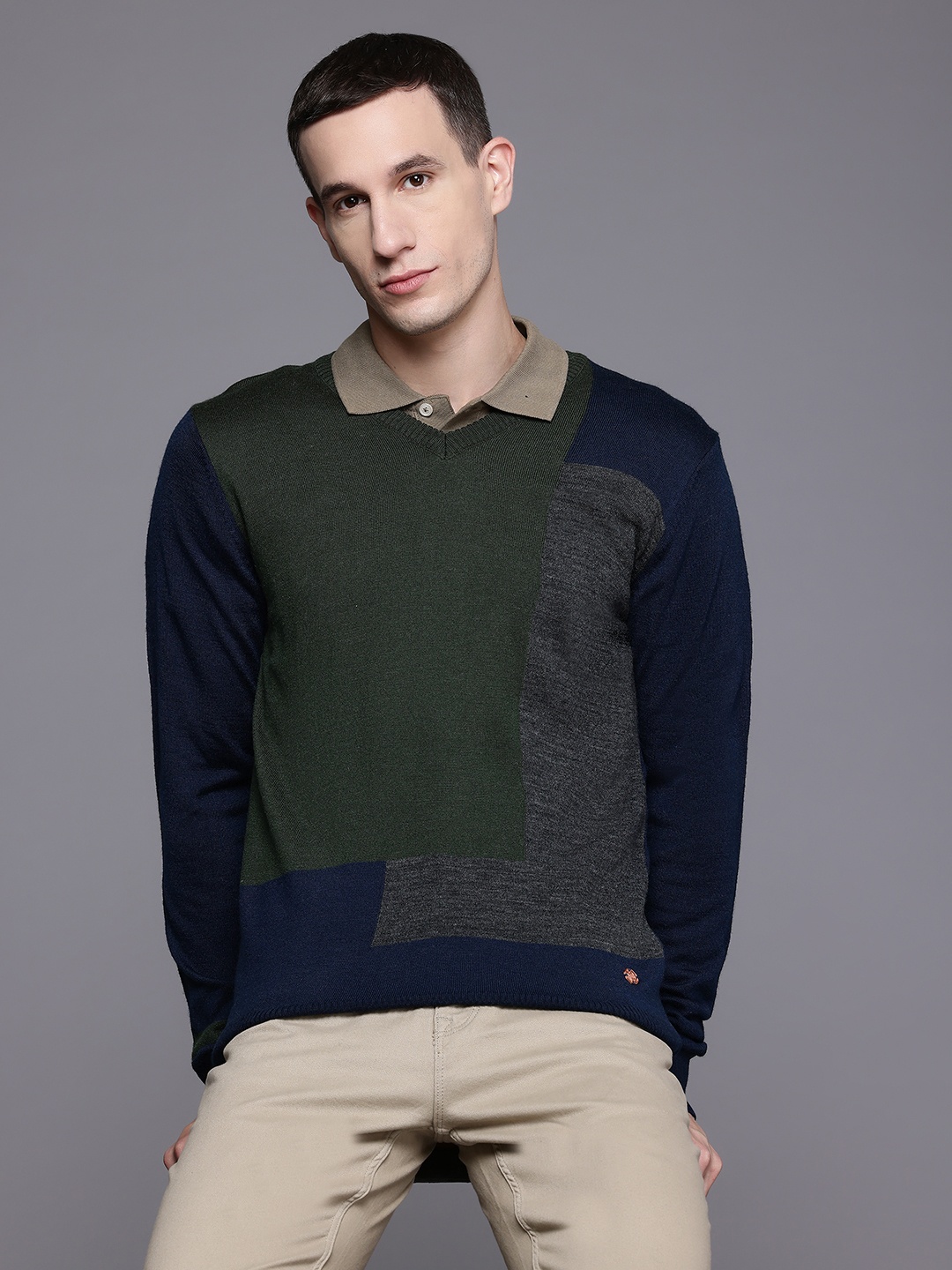 

Raymond Colourblocked Pullover, Olive