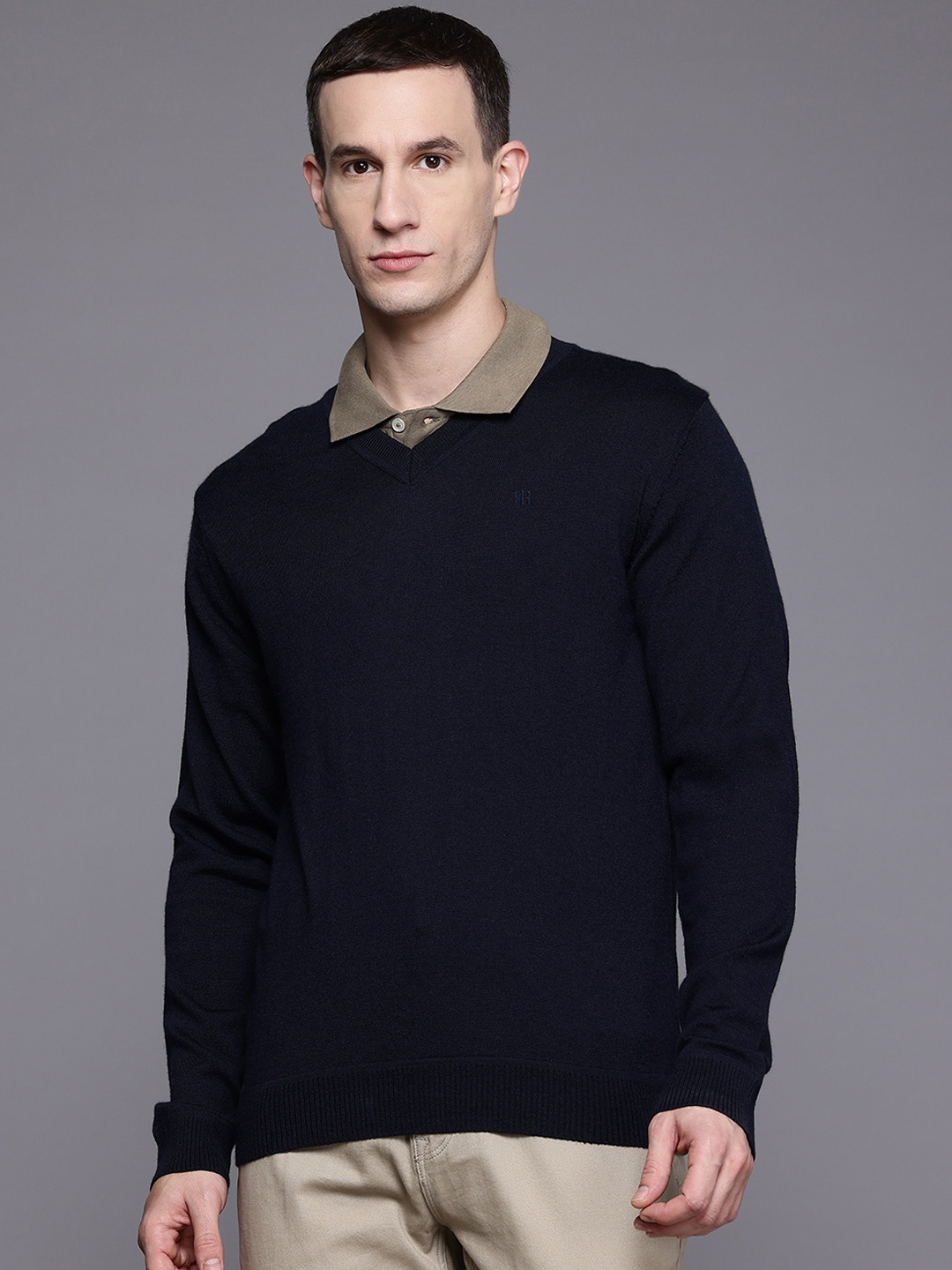 

Raymond V-Neck Pullover, Navy blue