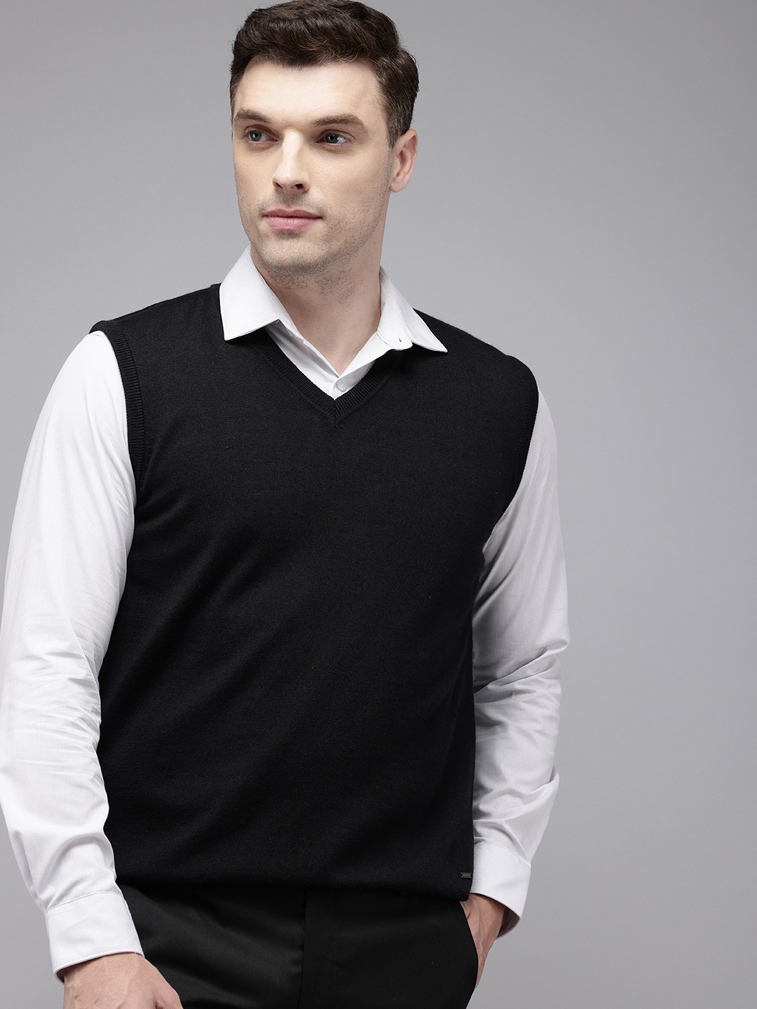 

Park Avenue V-Neck Sweater Vest, Black