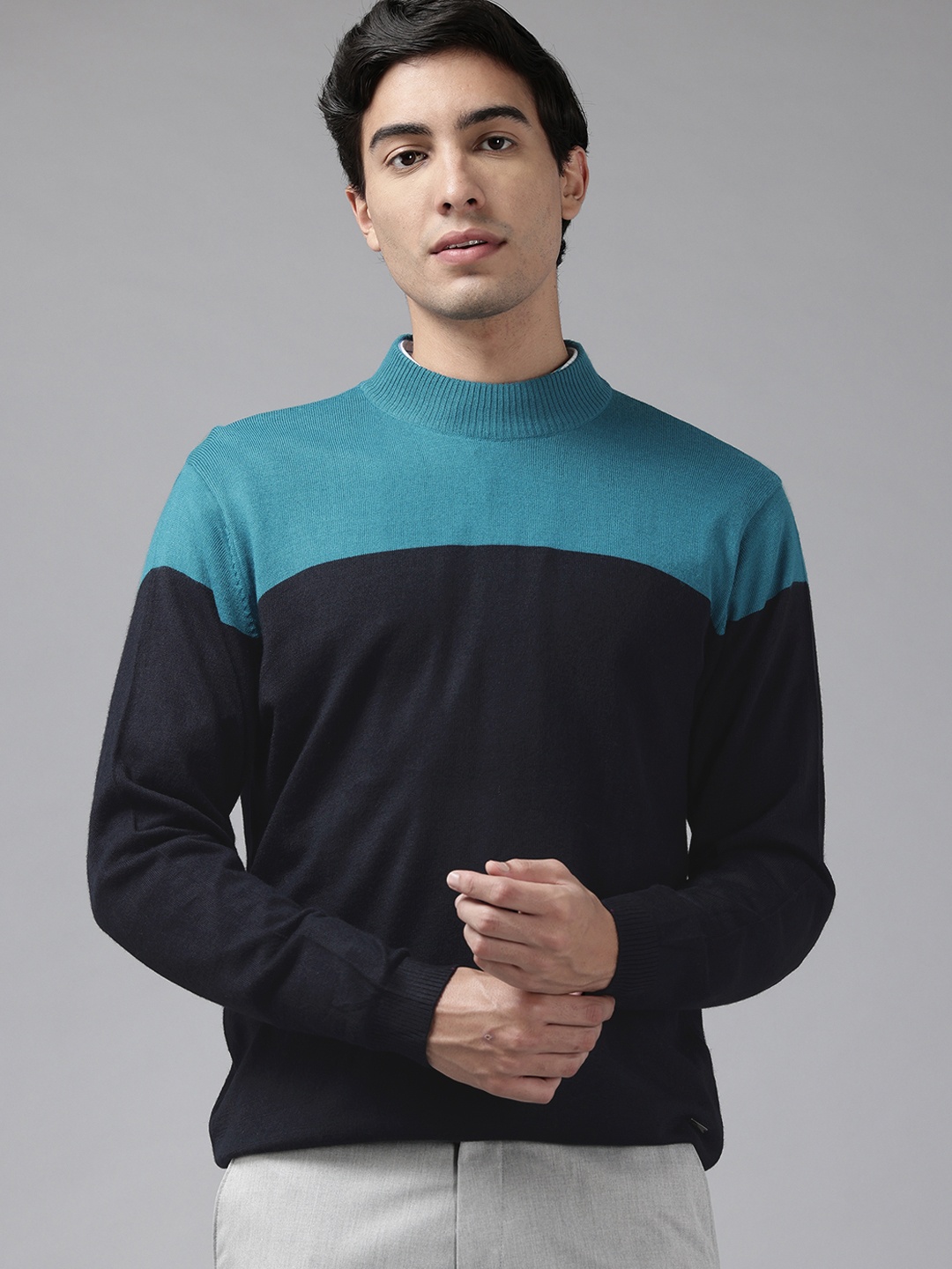 

Park Avenue Turtle Neck Colourblocked Sweater, Blue