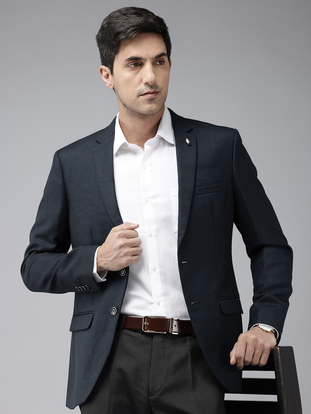 

Park Avenue Slim Fit Notched Lapel Single-Breasted Formal Blazer, Navy blue