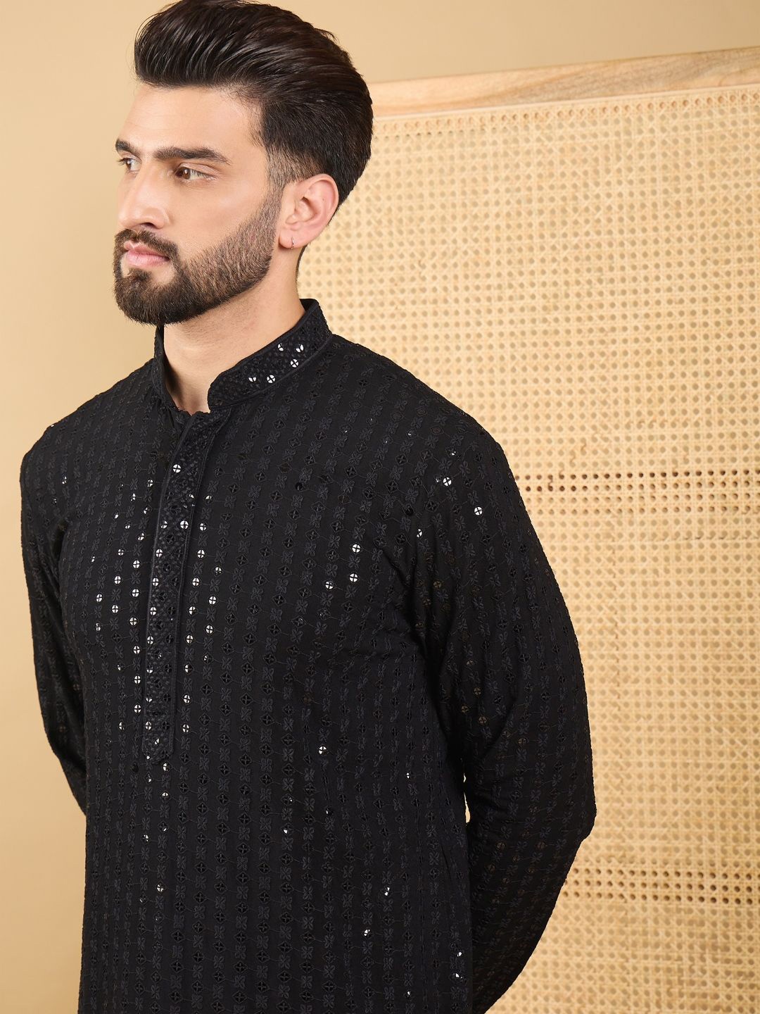 

Ethnic Bay Men Embroidered Mandarin Collar Long Sleeves Chikankari Kurta, Black