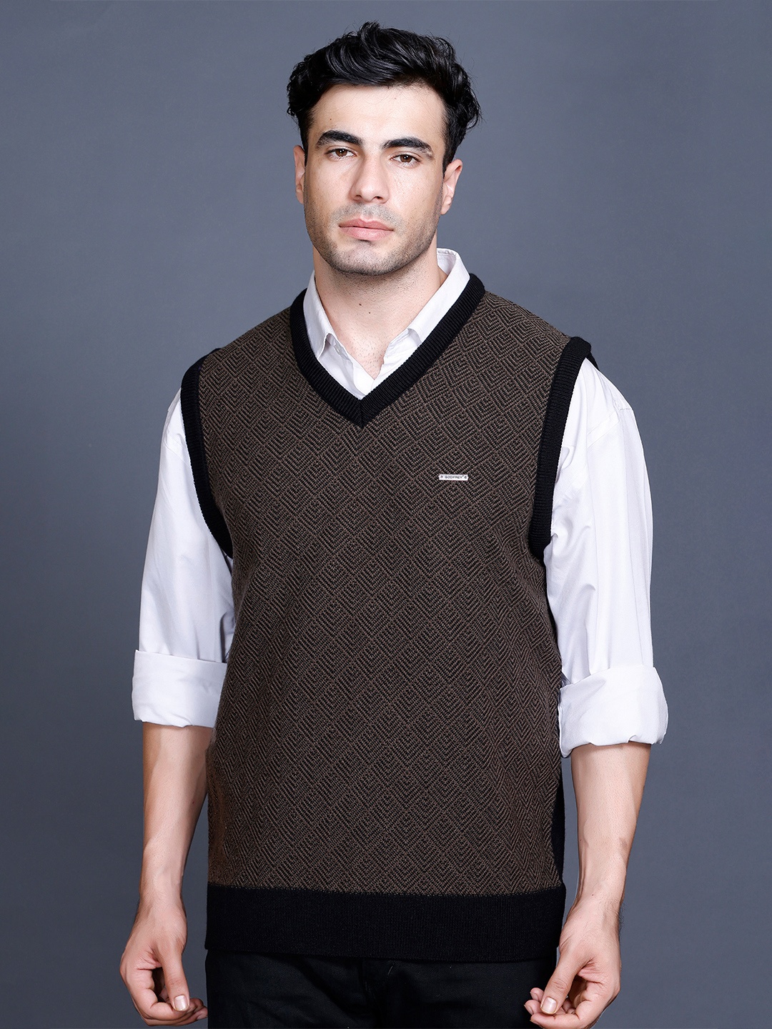 

GODFREY Men Cable Knit V-Neck Ribbed Sweater Vest, Brown