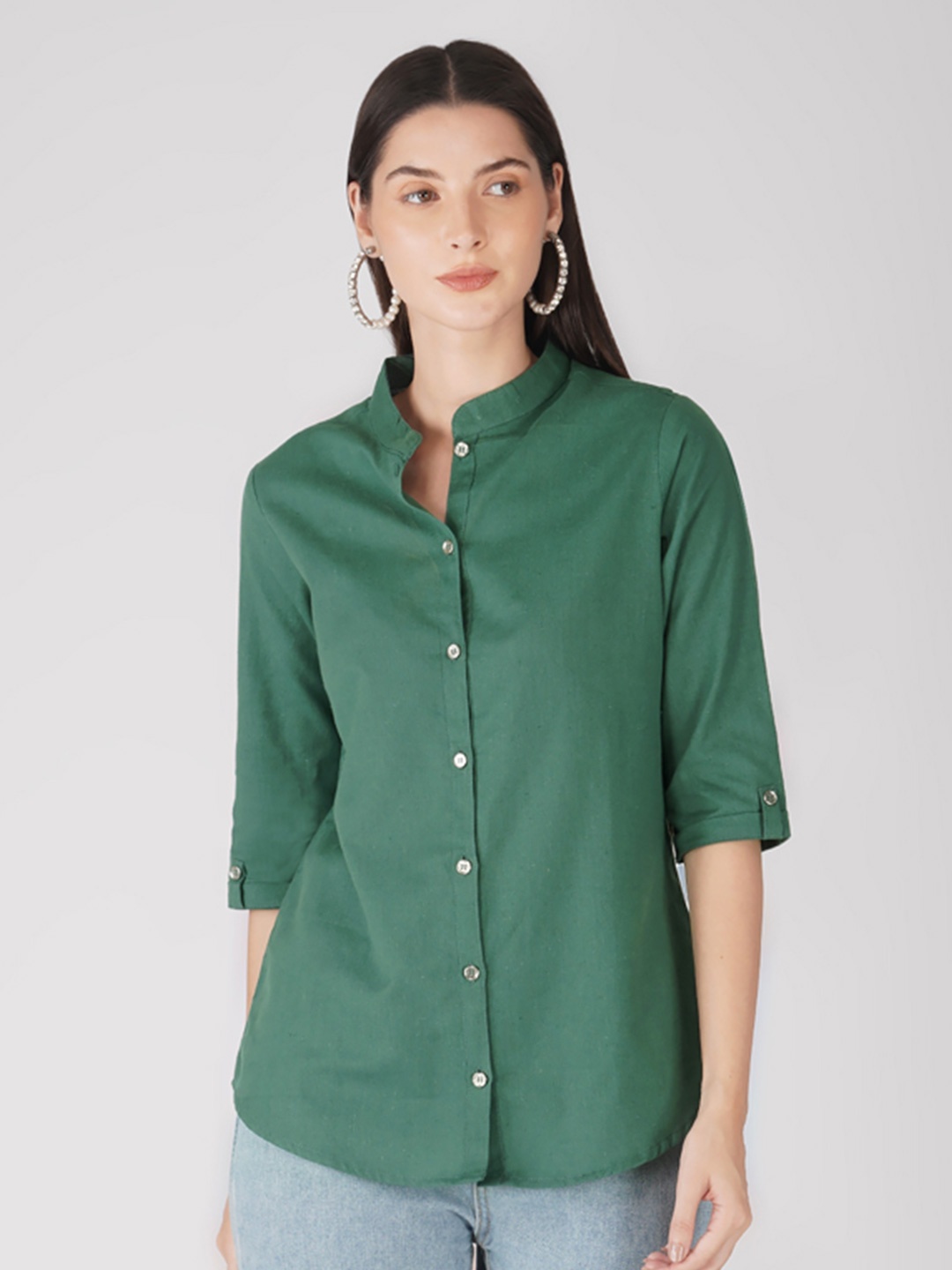 

Vastraa Fusion Women Solid Mandarin Collar Pure Cotton Shirt, Green