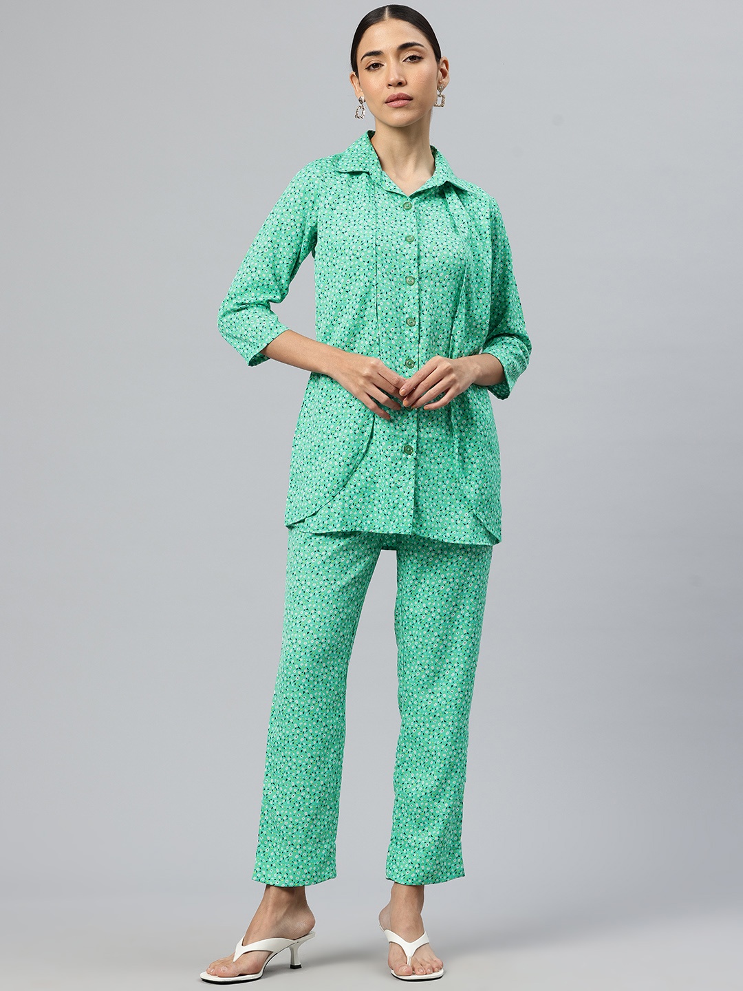 

Cottinfab Women Ditsy Floral Print Shirt with Trousers Co-Ords, Green