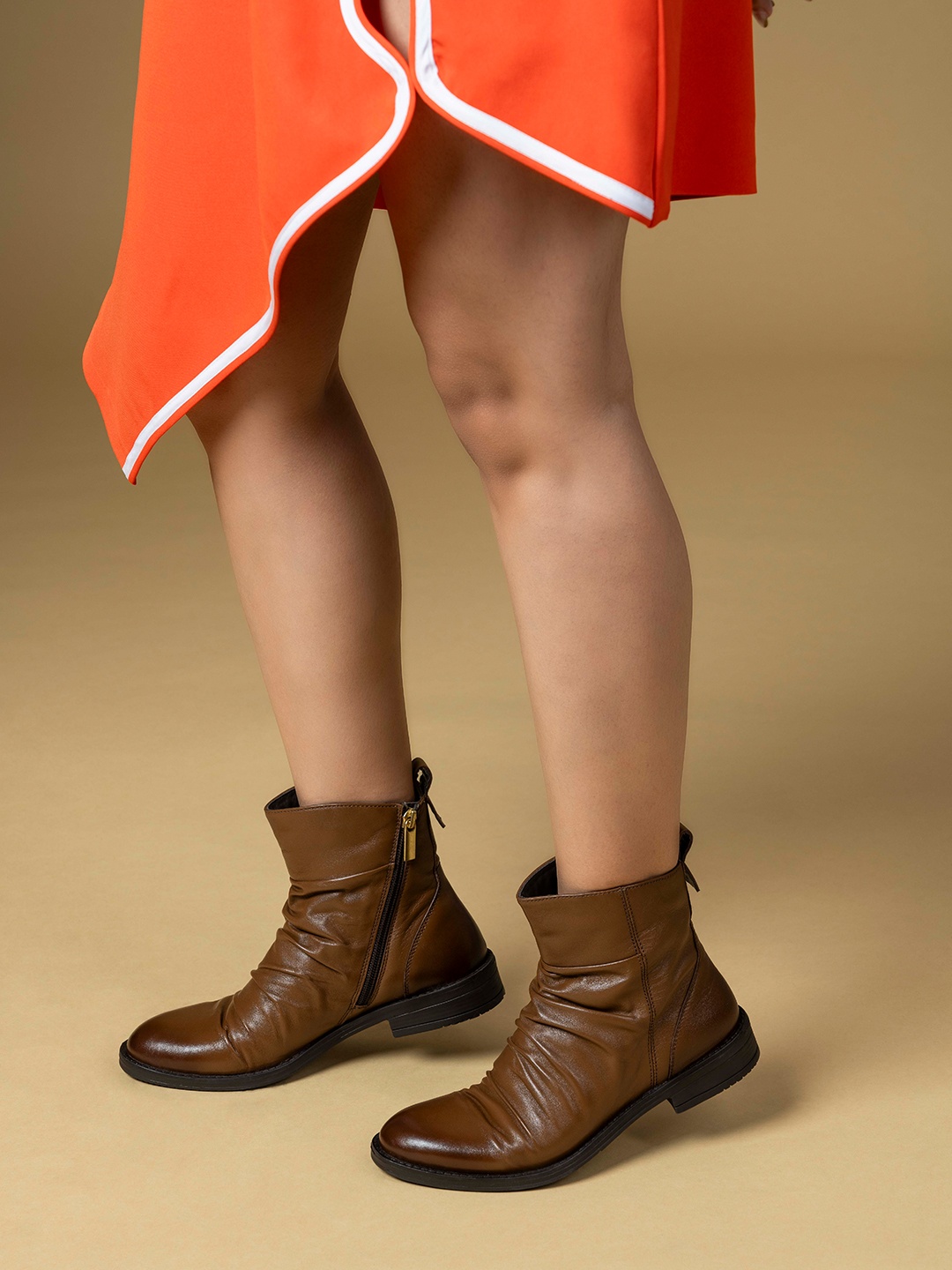 

MIORAH Women Casual Block-Heeled Leather Ankle Boots, Tan